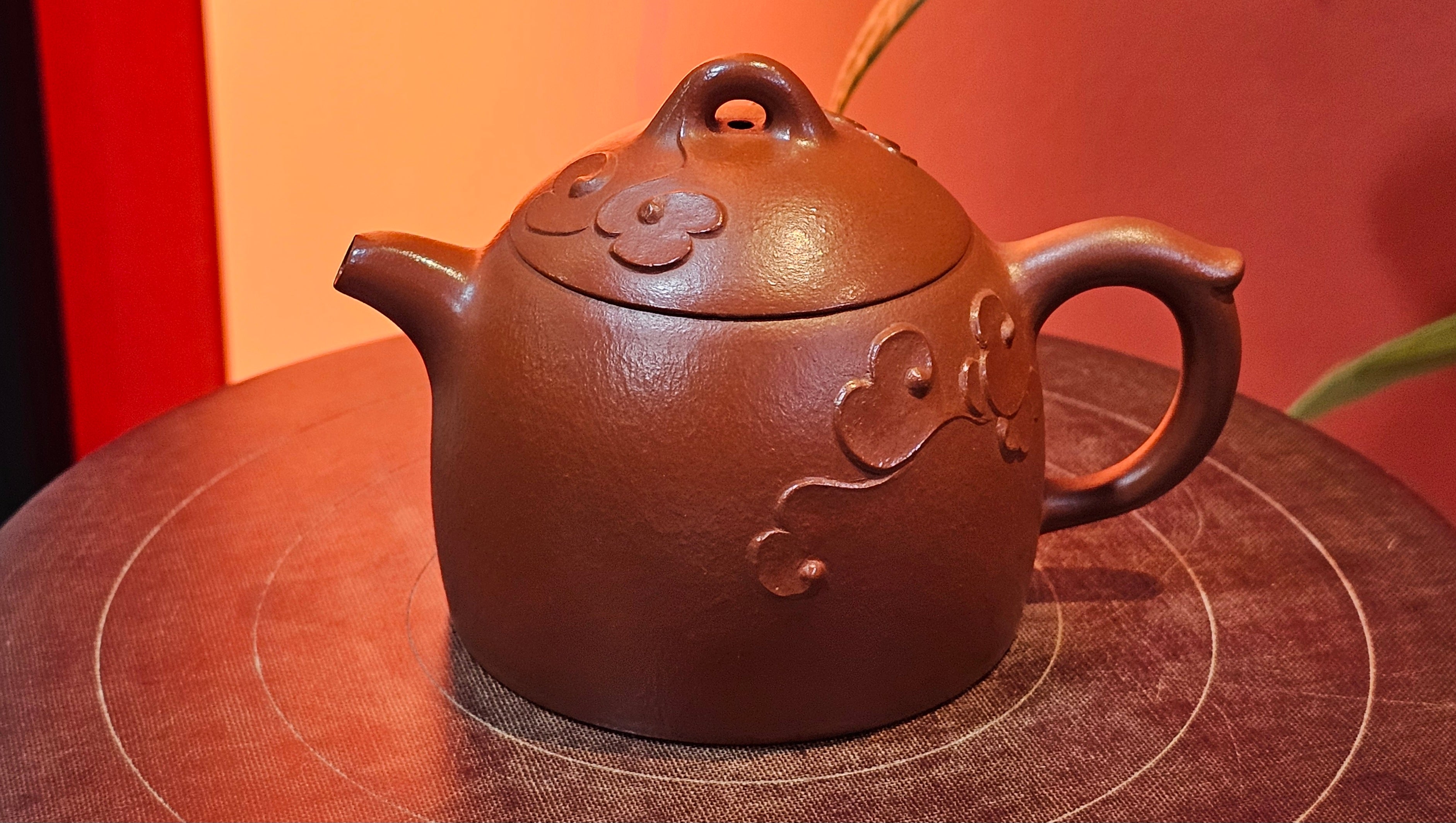 Mini! Qin Quan 秦权, with Oriental Clouds Embellishments 云朵贴花工艺, 115.3ml, Xiao Mei Yao Zhu Ni 小煤窑朱泥, by Craftsman Chen Yue Fei 陈跃飞 ~ Congratulations!to Ms A.R.! 0926hrs 19th Sept 2025, Ipswich! U.K.