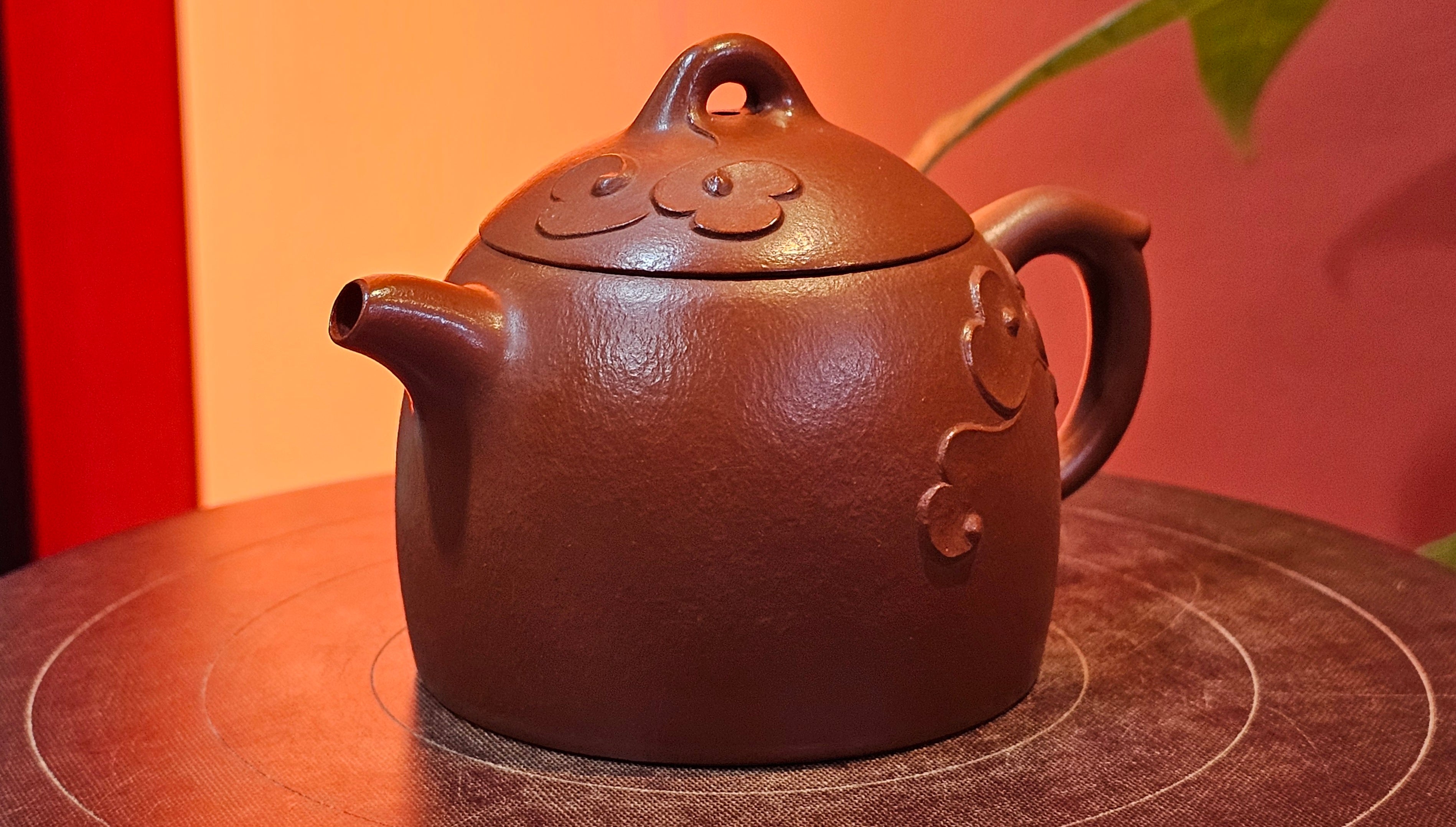 Mini! Qin Quan 秦权, with Oriental Clouds Embellishments 云朵贴花工艺, 115.3ml, Xiao Mei Yao Zhu Ni 小煤窑朱泥, by Craftsman Chen Yue Fei 陈跃飞 ~ Congratulations!to Ms A.R.! 0926hrs 19th Sept 2025, Ipswich! U.K.