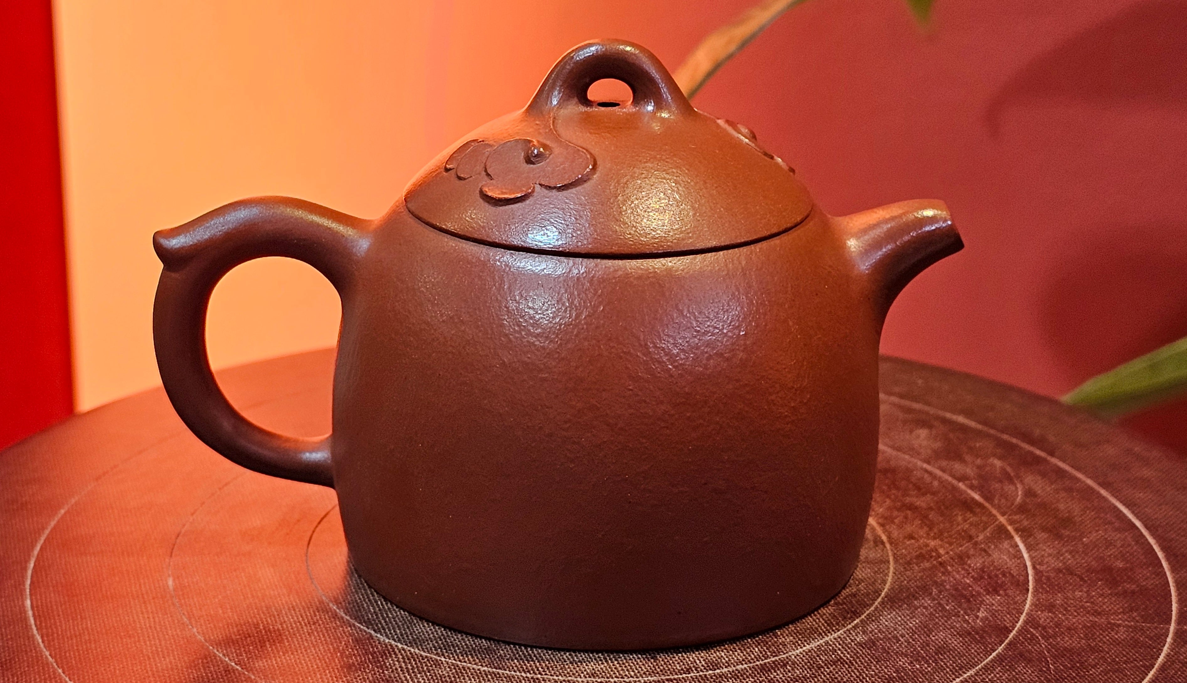 Mini! Qin Quan 秦权, with Oriental Clouds Embellishments 云朵贴花工艺, 115.3ml, Xiao Mei Yao Zhu Ni 小煤窑朱泥, by Craftsman Chen Yue Fei 陈跃飞 ~ Congratulations!to Ms A.R.! 0926hrs 19th Sept 2025, Ipswich! U.K.