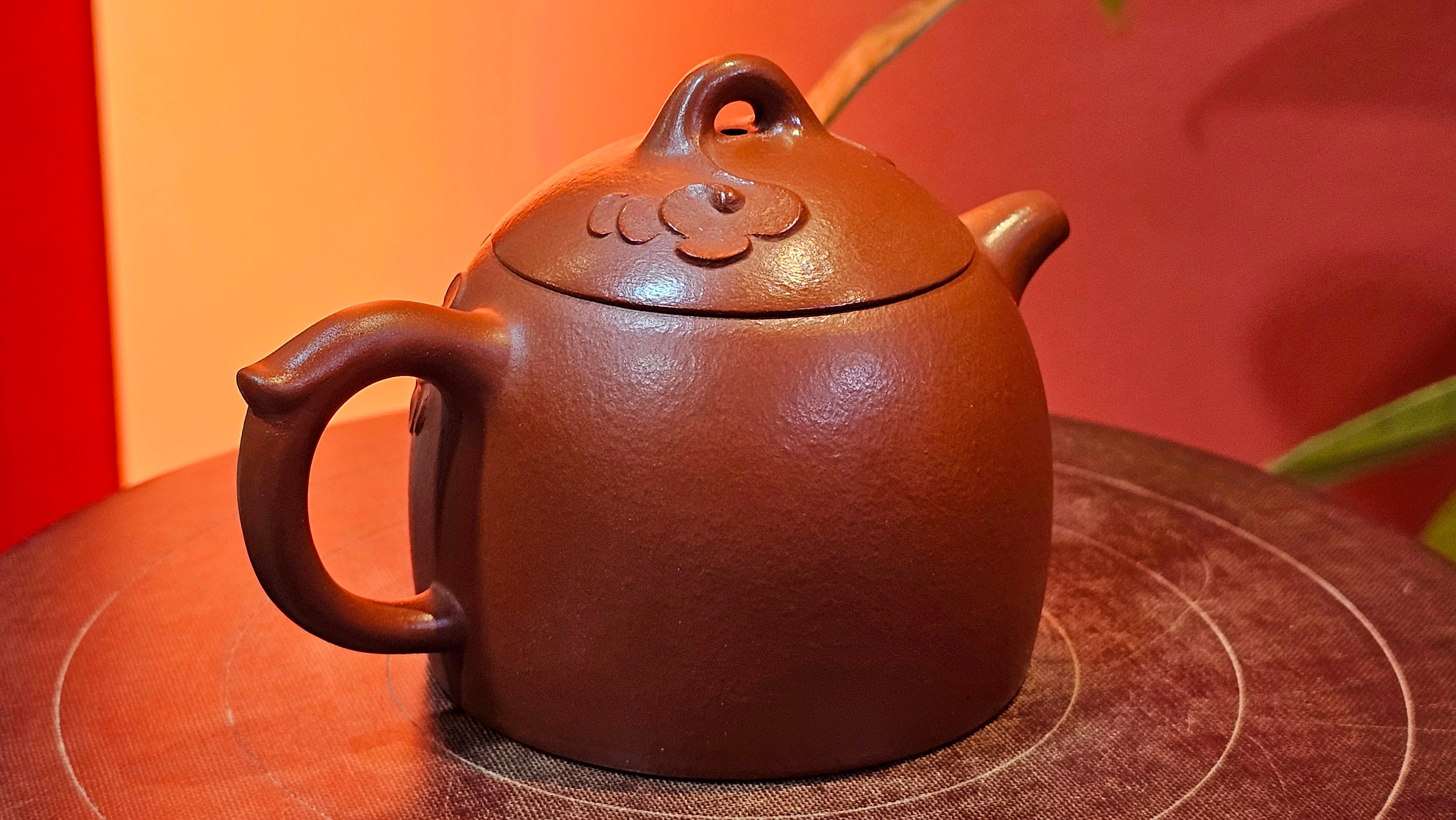 Mini! Qin Quan 秦权, with Oriental Clouds Embellishments 云朵贴花工艺, 115.3ml, Xiao Mei Yao Zhu Ni 小煤窑朱泥, by Craftsman Chen Yue Fei 陈跃飞 ~ Congratulations!to Ms A.R.! 0926hrs 19th Sept 2025, Ipswich! U.K.