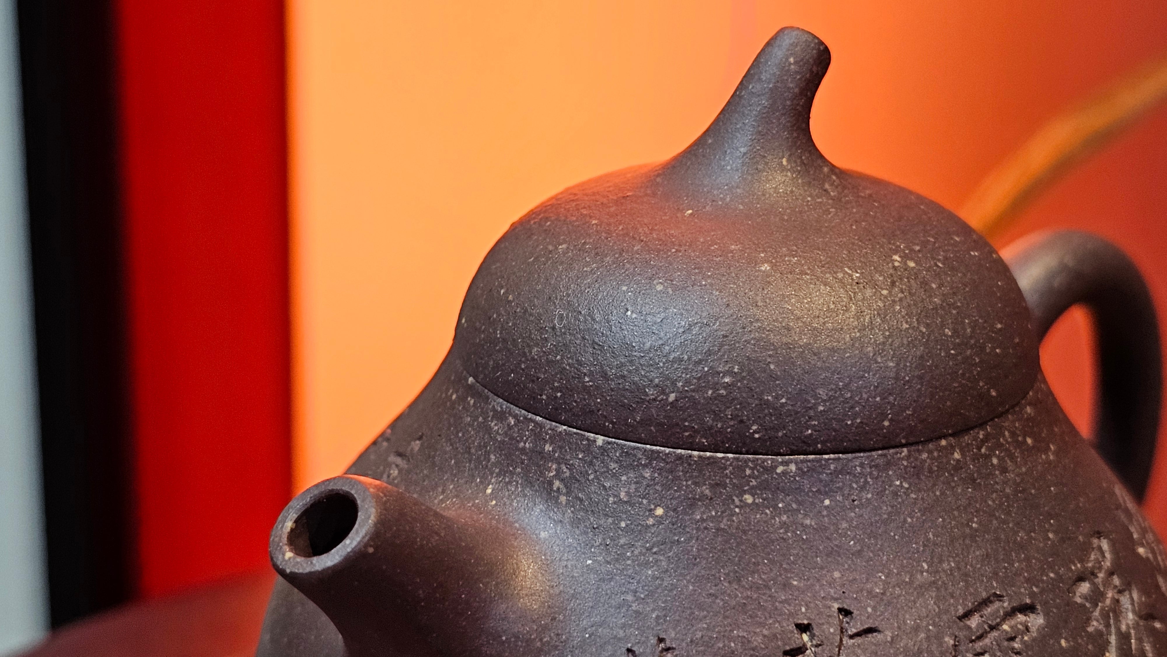 Qie Gua《茄瓜》~ "The Gourd", 153.8ml, Hei Zi Ni 黑紫泥, by our Craftsman Zhang Huan 张欢, Calligraphy and 兰花 Orchids Engraving by Craftsman Yi Cheng 逸成 ~!Congratulations to Mr J.S.! 1100hrs 17th Sept 2025, Chicago! IL!