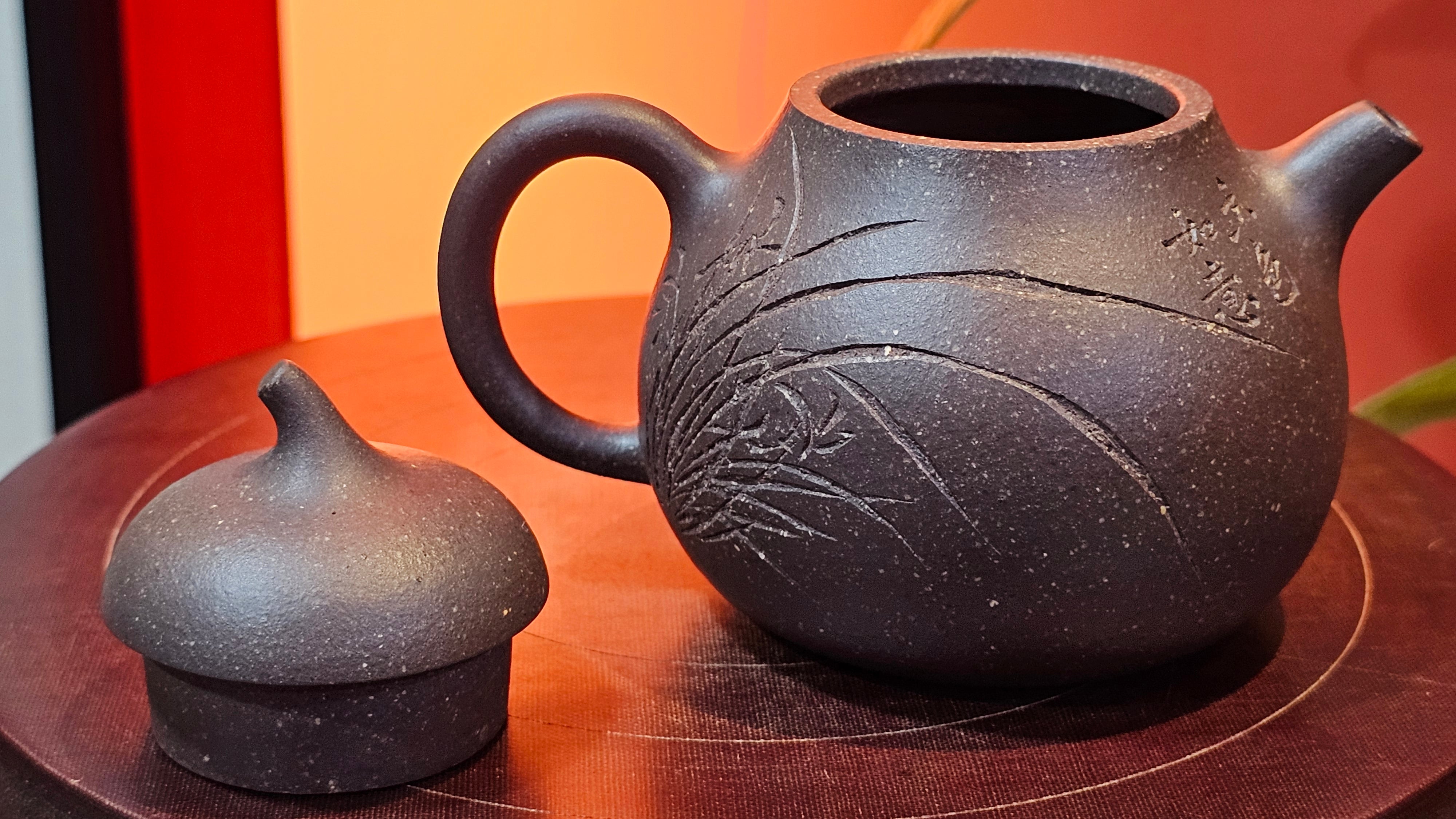 Qie Gua《茄瓜》~ "The Gourd", 153.8ml, Hei Zi Ni 黑紫泥, by our Craftsman Zhang Huan 张欢, Calligraphy and 兰花 Orchids Engraving by Craftsman Yi Cheng 逸成 ~!Congratulations to Mr J.S.! 1100hrs 17th Sept 2025, Chicago! IL!