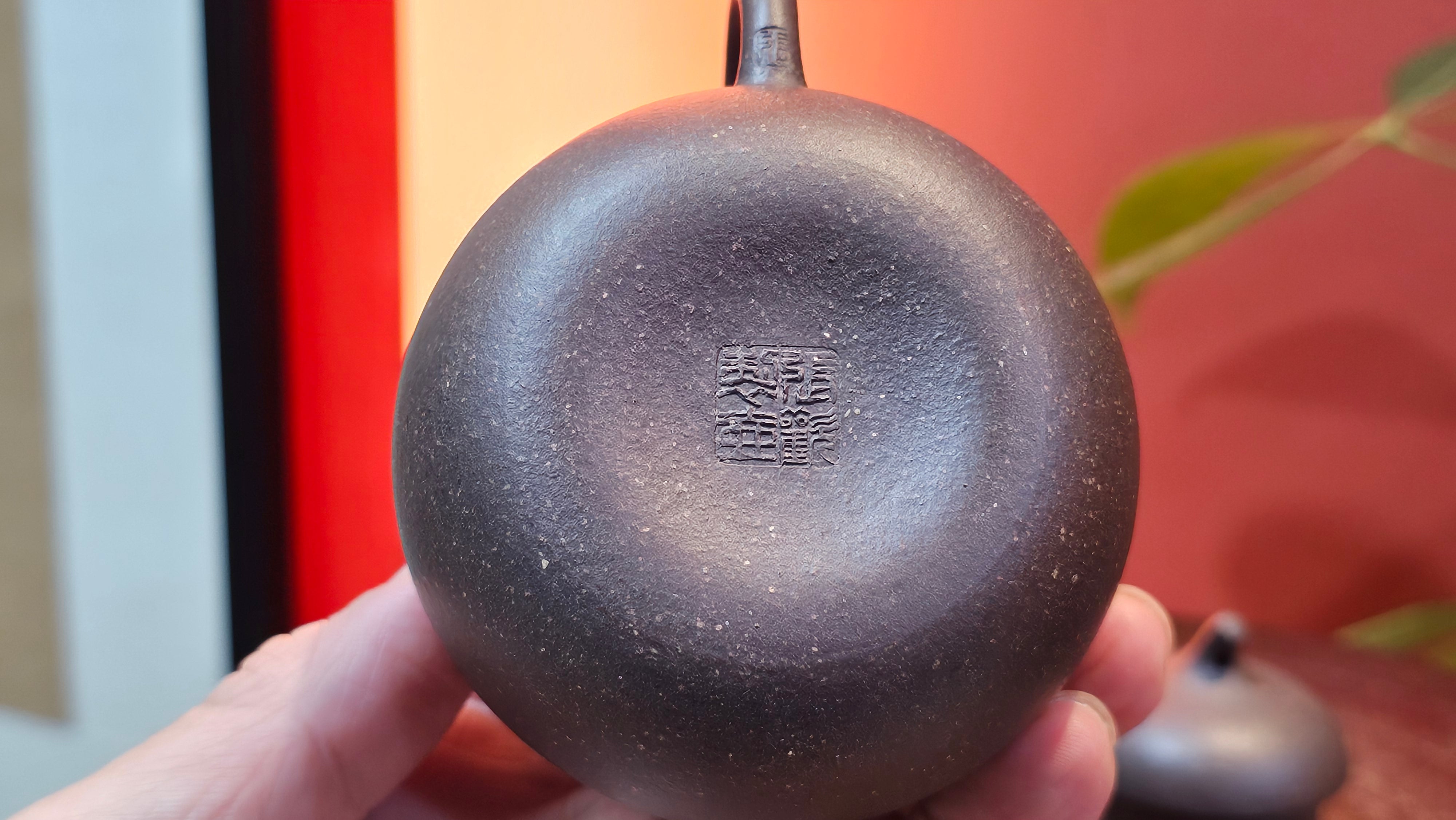 Qie Gua《茄瓜》~ "The Gourd", 153.8ml, Hei Zi Ni 黑紫泥, by our Craftsman Zhang Huan 张欢, Calligraphy and 兰花 Orchids Engraving by Craftsman Yi Cheng 逸成 ~!Congratulations to Mr J.S.! 1100hrs 17th Sept 2025, Chicago! IL!