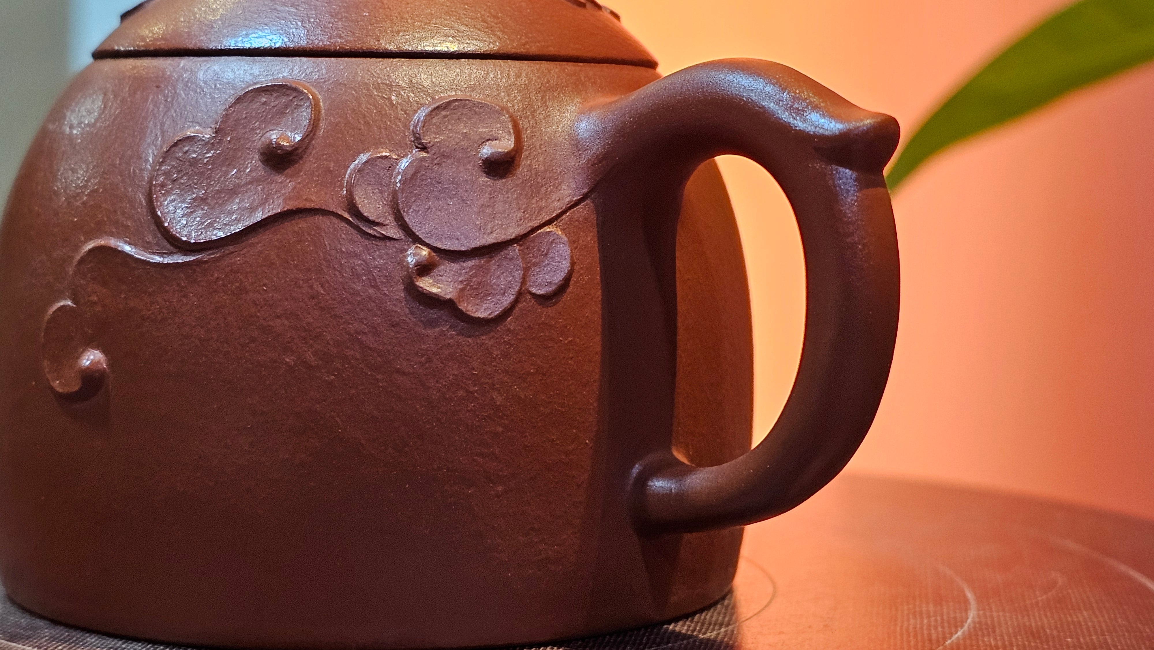 Mini! Qin Quan 秦权, with Oriental Clouds Embellishments 云朵贴花工艺, 115.3ml, Xiao Mei Yao Zhu Ni 小煤窑朱泥, by Craftsman Chen Yue Fei 陈跃飞 ~ Congratulations!to Ms A.R.! 0926hrs 19th Sept 2025, Ipswich! U.K.