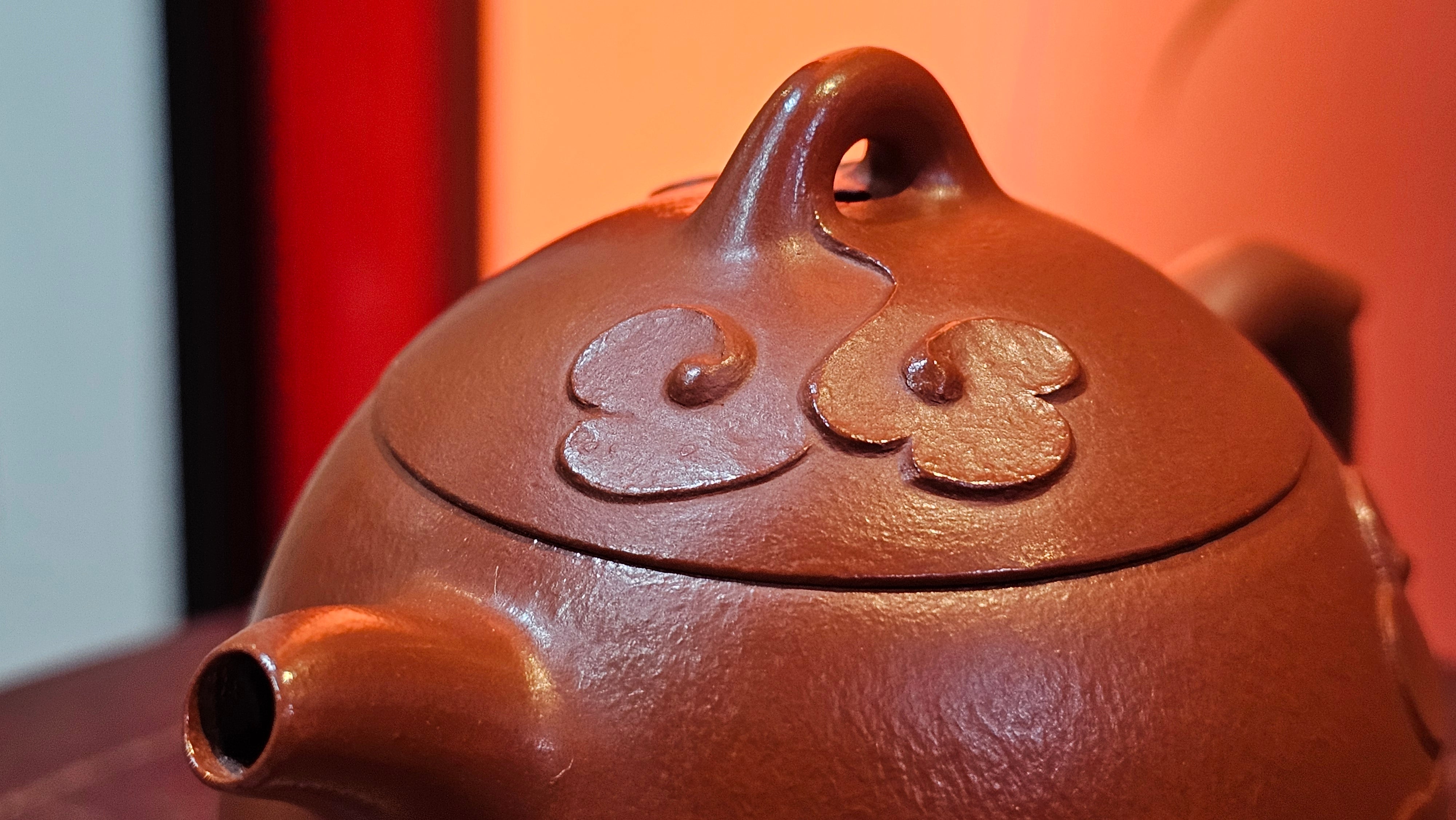 Mini! Qin Quan 秦权, with Oriental Clouds Embellishments 云朵贴花工艺, 115.3ml, Xiao Mei Yao Zhu Ni 小煤窑朱泥, by Craftsman Chen Yue Fei 陈跃飞 ~ Congratulations!to Ms A.R.! 0926hrs 19th Sept 2025, Ipswich! U.K.