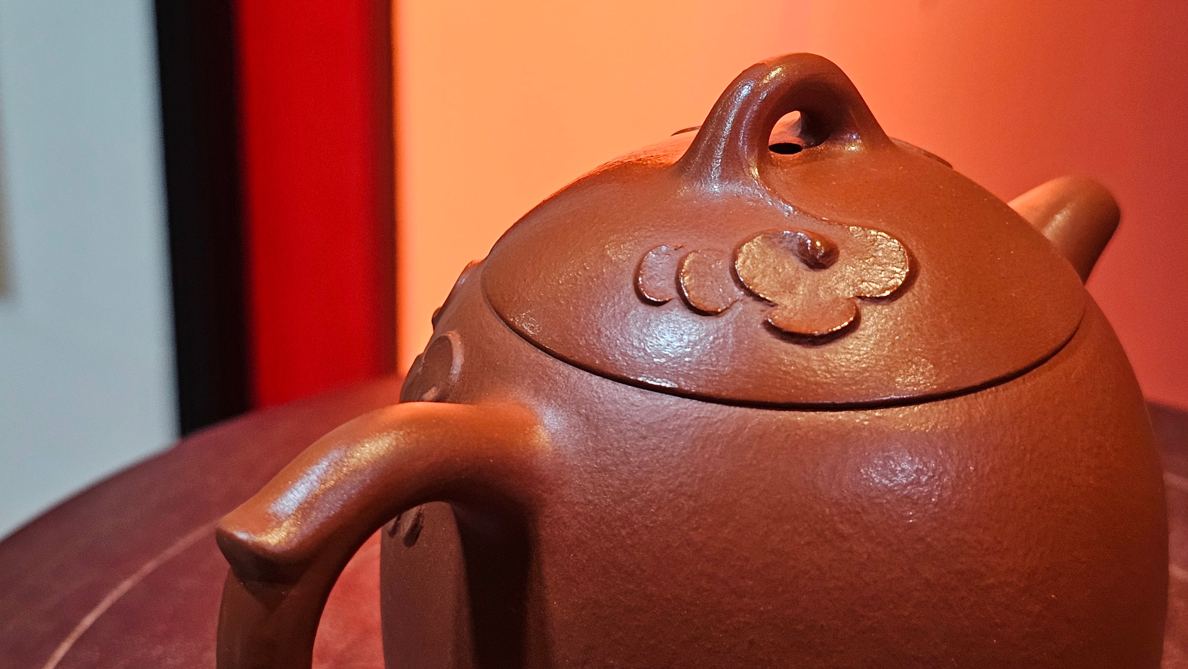 Mini! Qin Quan 秦权, with Oriental Clouds Embellishments 云朵贴花工艺, 115.3ml, Xiao Mei Yao Zhu Ni 小煤窑朱泥, by Craftsman Chen Yue Fei 陈跃飞 ~ Congratulations!to Ms A.R.! 0926hrs 19th Sept 2025, Ipswich! U.K.