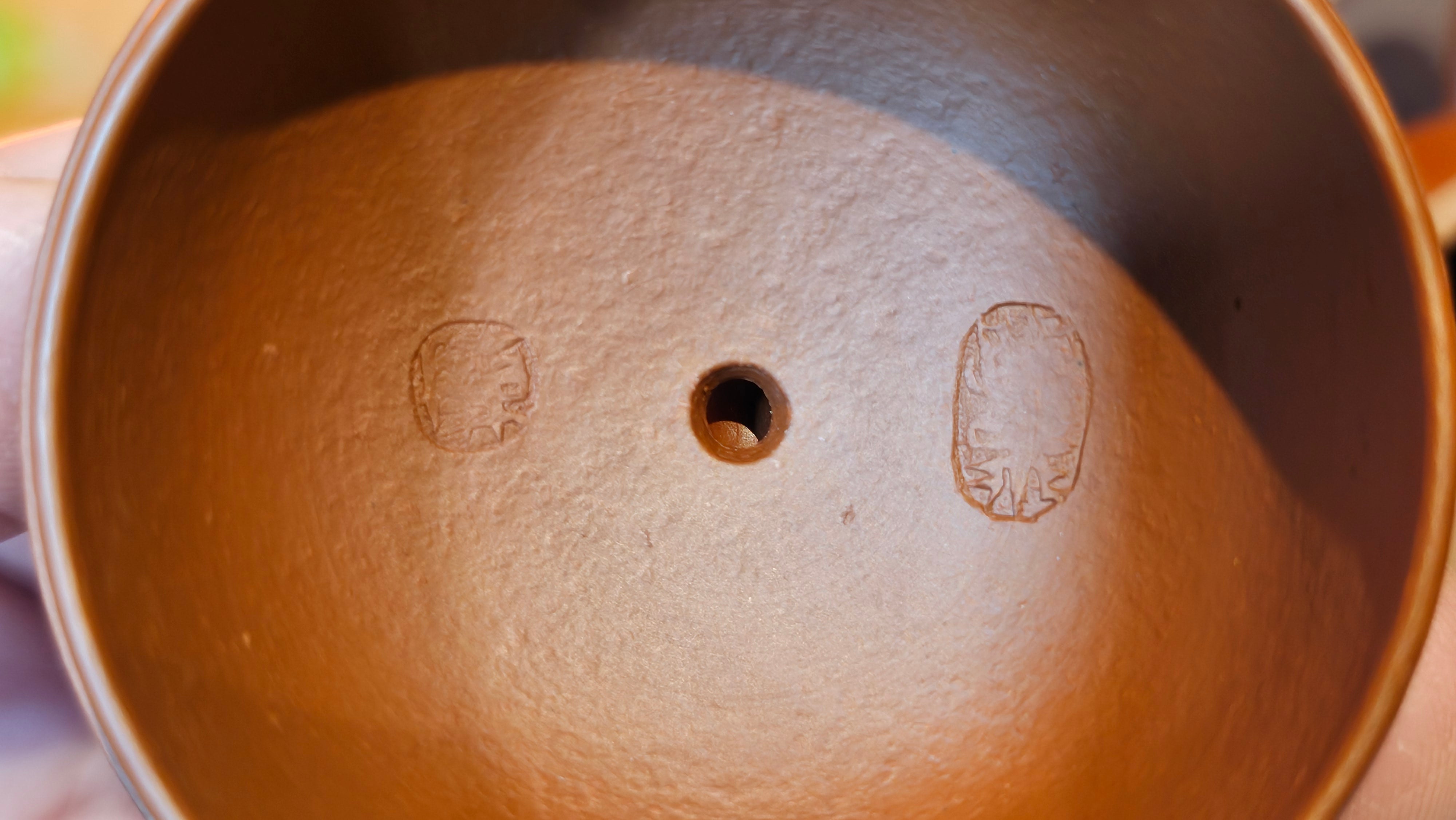 Mini! Qin Quan 秦权, with Oriental Clouds Embellishments 云朵贴花工艺, 115.3ml, Xiao Mei Yao Zhu Ni 小煤窑朱泥, by Craftsman Chen Yue Fei 陈跃飞 ~ Congratulations!to Ms A.R.! 0926hrs 19th Sept 2025, Ipswich! U.K.