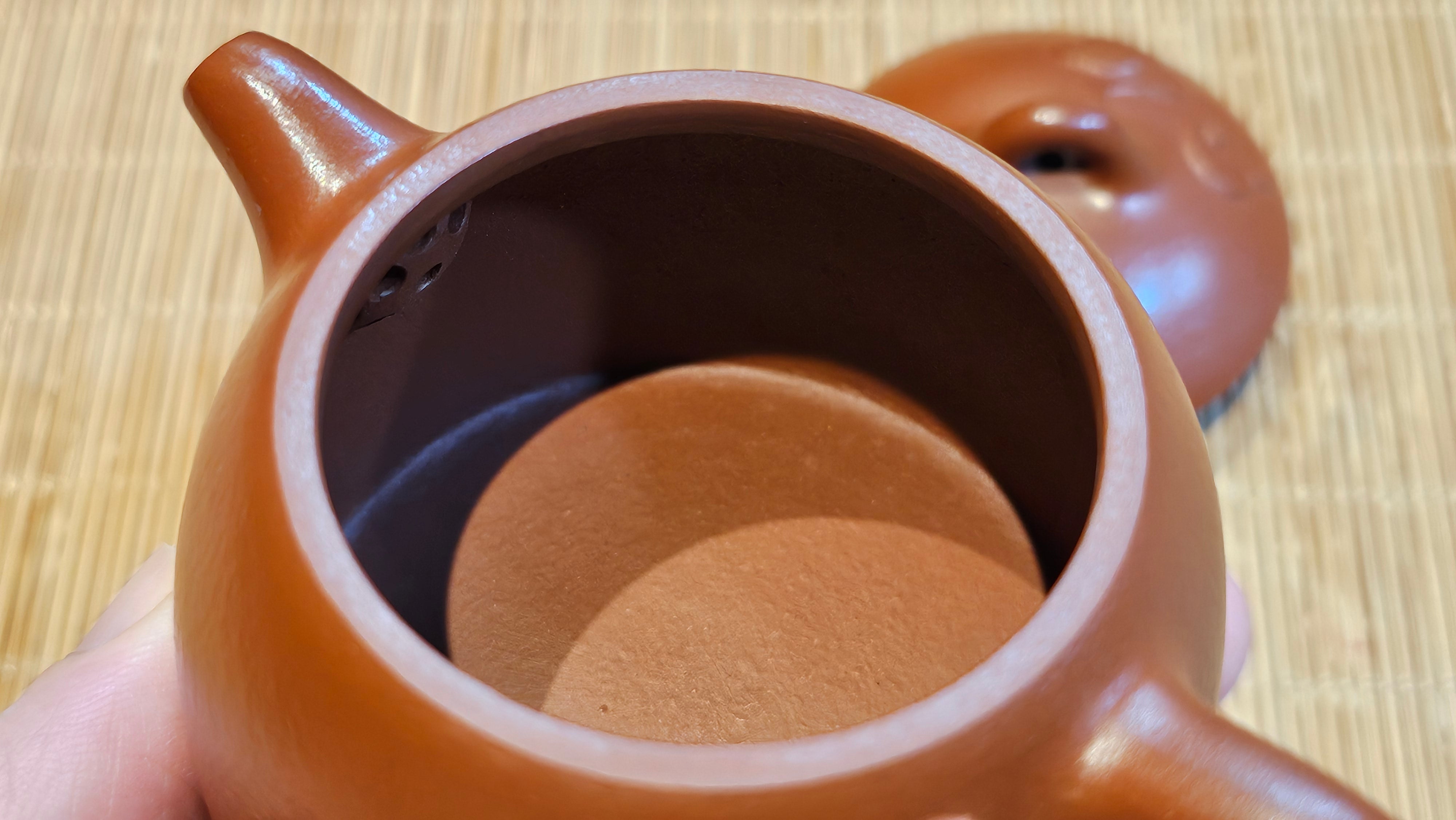 Mini! Qin Quan 秦权, with Oriental Clouds Embellishments 云朵贴花工艺, 115.3ml, Xiao Mei Yao Zhu Ni 小煤窑朱泥, by Craftsman Chen Yue Fei 陈跃飞 ~ Congratulations!to Ms A.R.! 0926hrs 19th Sept 2025, Ipswich! U.K.