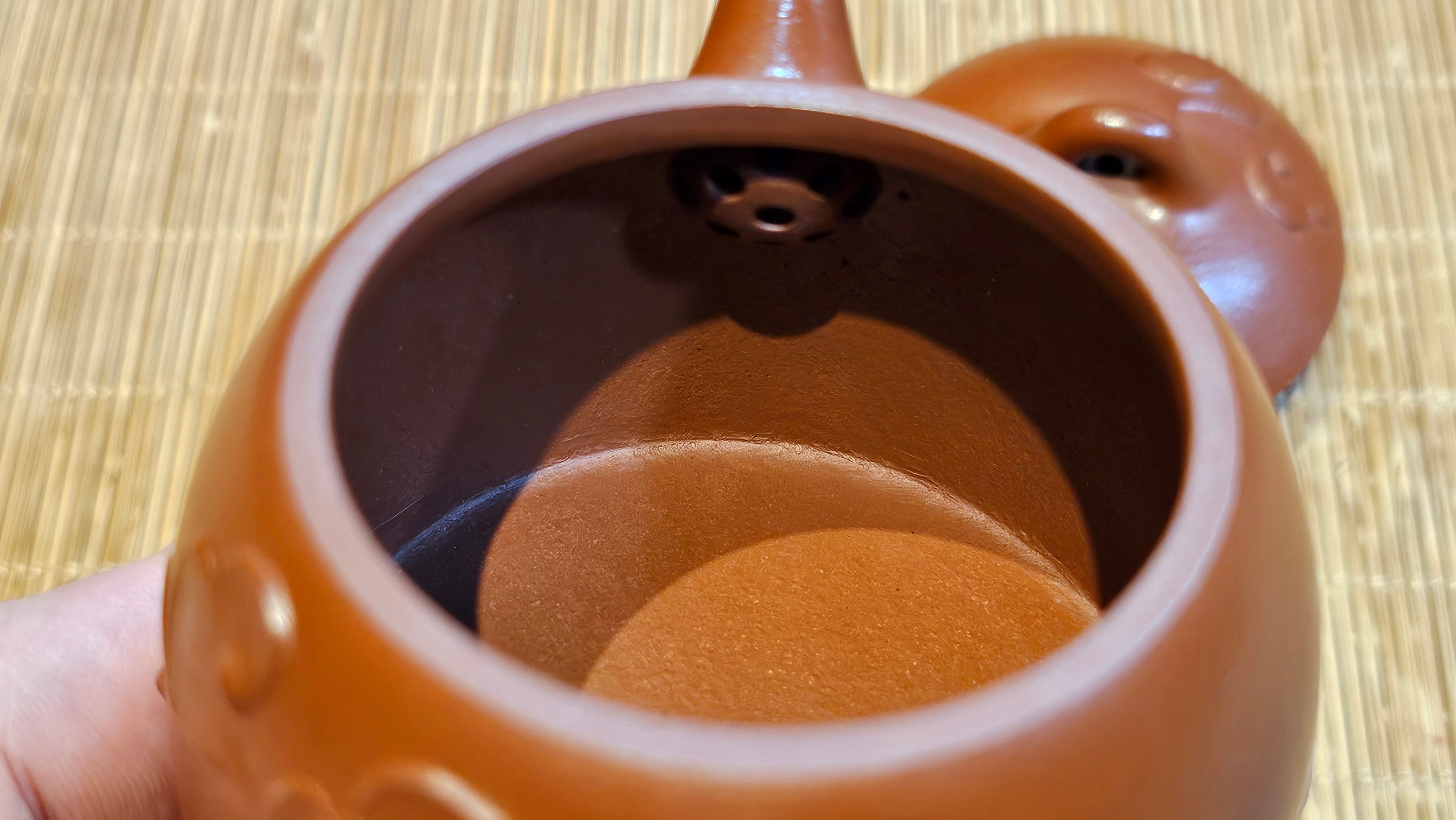 Mini! Qin Quan 秦权, with Oriental Clouds Embellishments 云朵贴花工艺, 115.3ml, Xiao Mei Yao Zhu Ni 小煤窑朱泥, by Craftsman Chen Yue Fei 陈跃飞 ~ Congratulations!to Ms A.R.! 0926hrs 19th Sept 2025, Ipswich! U.K.