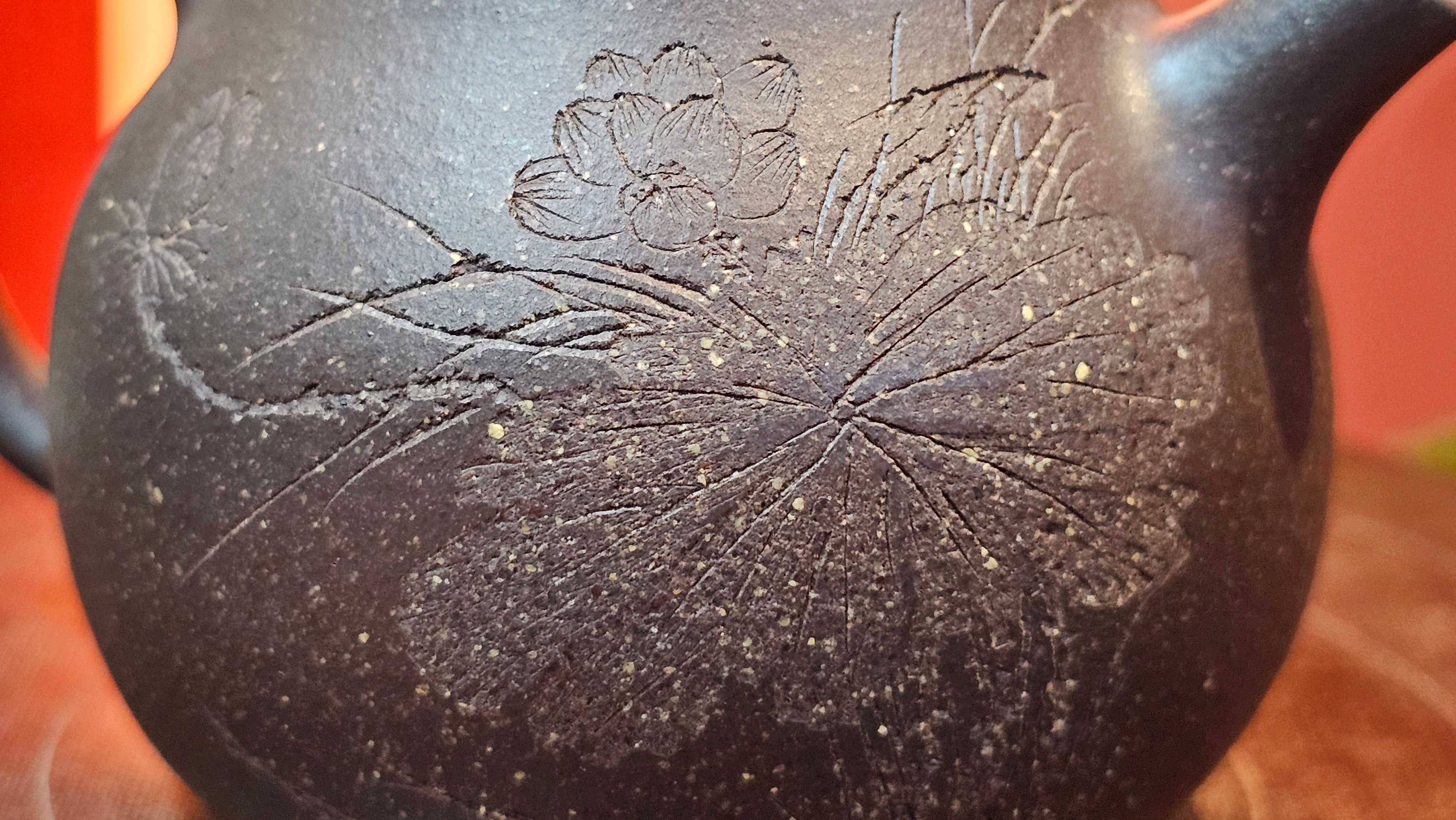 Qie Gua《茄瓜》~ "The Gourd", 152.8ml, Hei Zi Ni 黑紫泥, by our Craftsman Zhang Huan 张欢, Calligraphy and Lotus Engraving by Craftsman Yi Cheng 逸成 ~ Congratulations!to Dr L.L.! 1327hrs 19th Sept 2025! Ventura, CA!