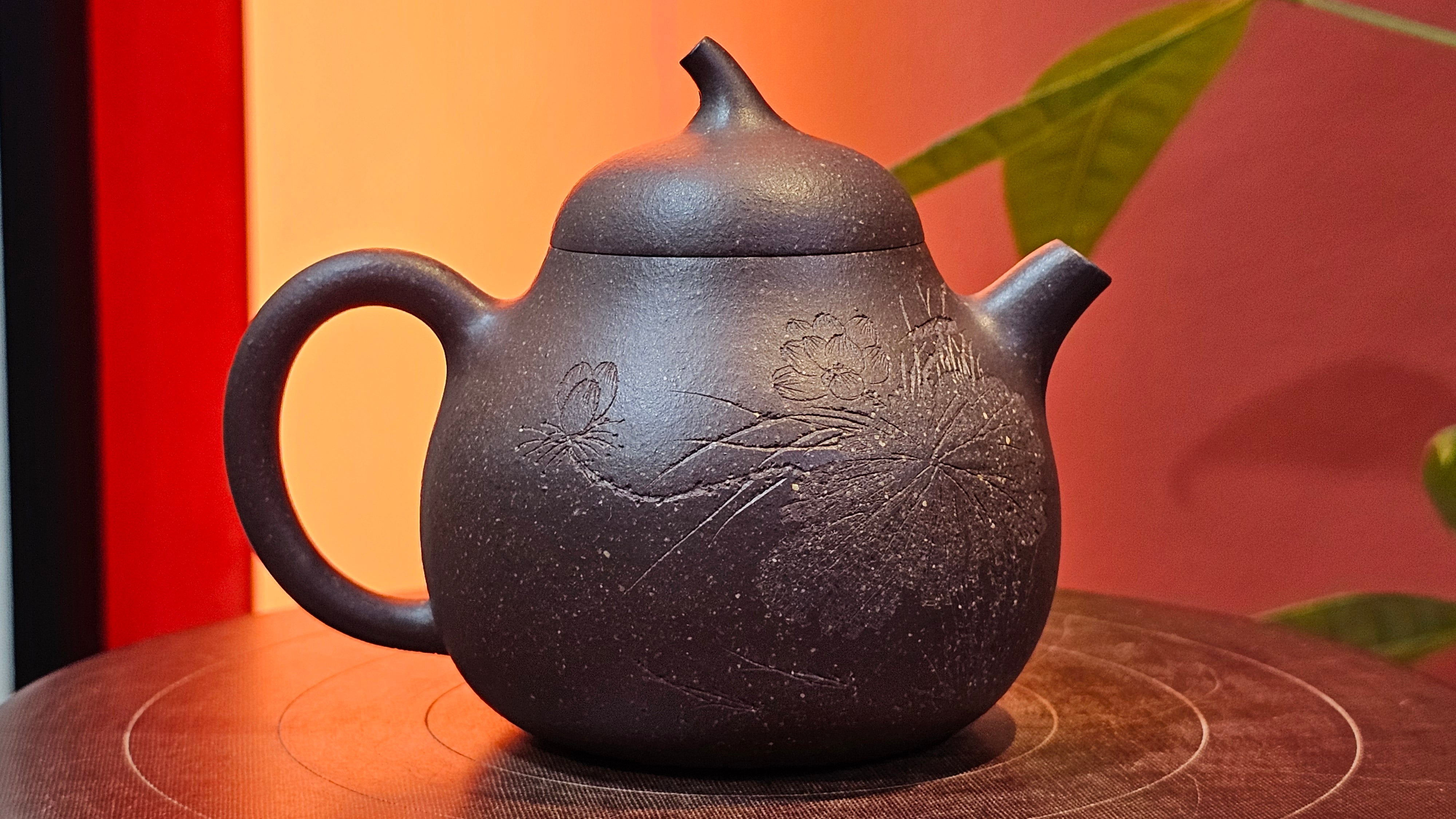 Qie Gua《茄瓜》~ "The Gourd", 152.8ml, Hei Zi Ni 黑紫泥, by our Craftsman Zhang Huan 张欢, Calligraphy and Lotus Engraving by Craftsman Yi Cheng 逸成 ~ Congratulations!to Dr L.L.! 1327hrs 19th Sept 2025! Ventura, CA!