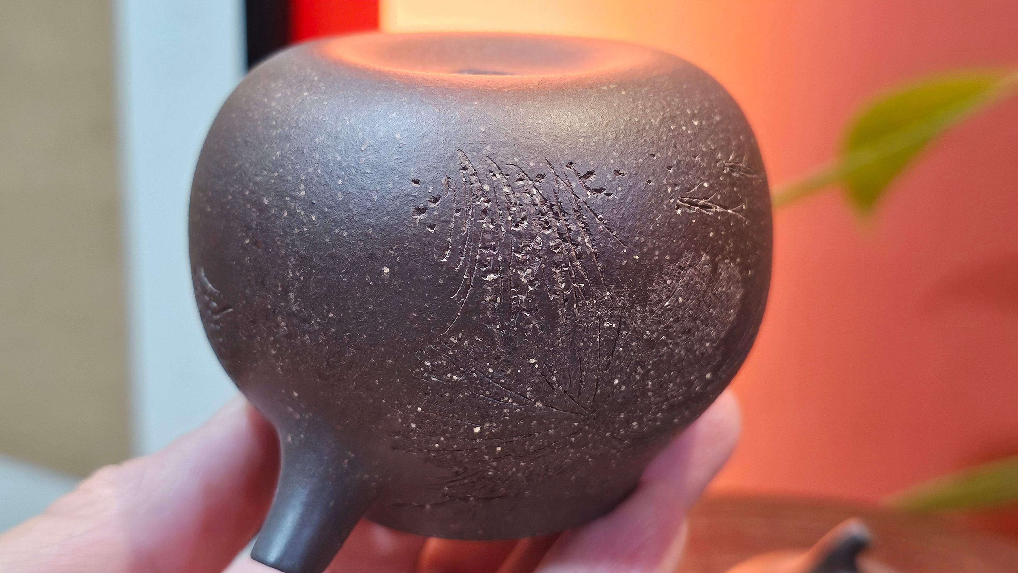 Qie Gua《茄瓜》~ "The Gourd", 152.8ml, Hei Zi Ni 黑紫泥, by our Craftsman Zhang Huan 张欢, Calligraphy and Lotus Engraving by Craftsman Yi Cheng 逸成 ~ Congratulations!to Dr L.L.! 1327hrs 19th Sept 2025! Ventura, CA!