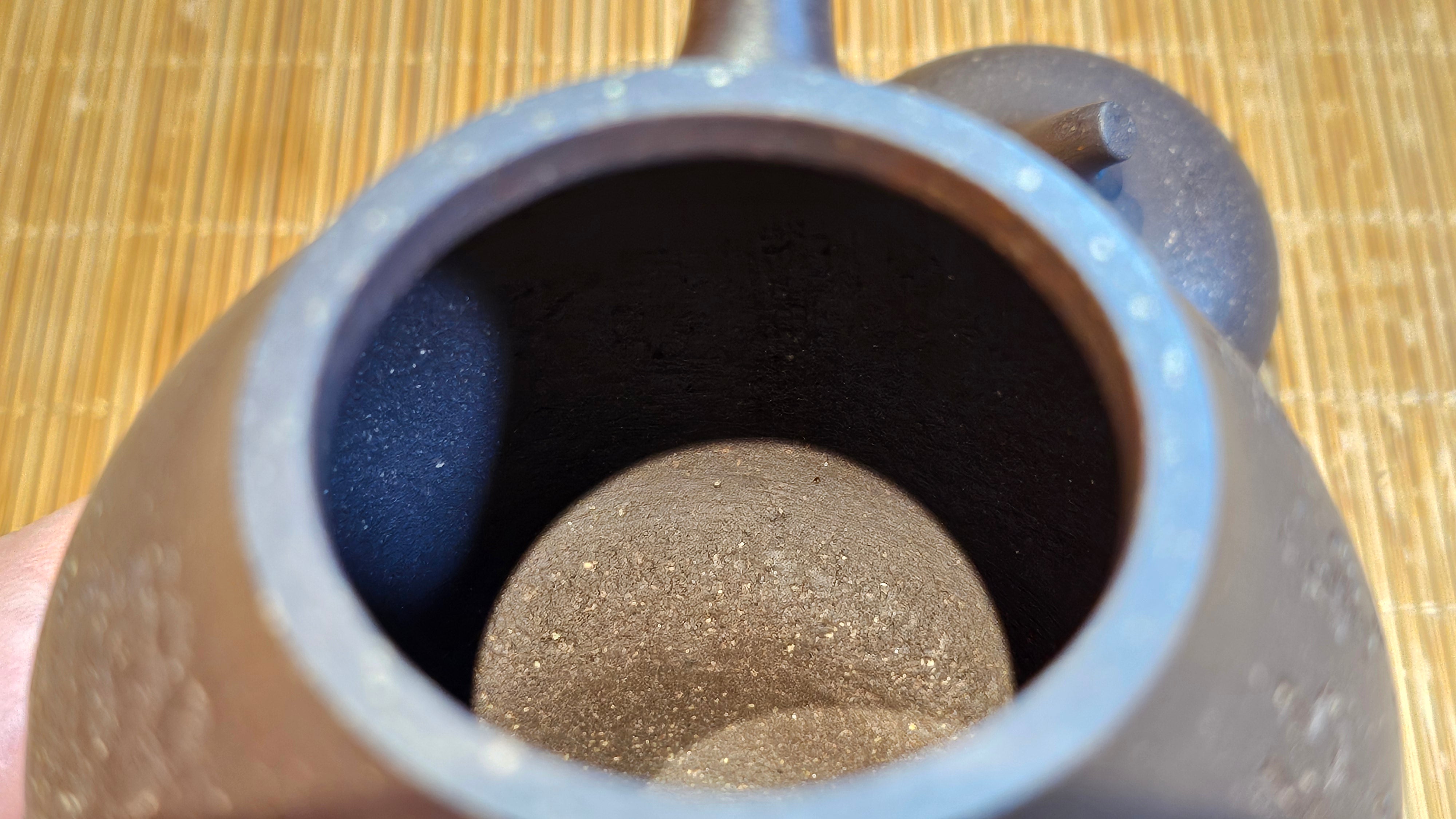 Qie Gua《茄瓜》~ "The Gourd", 152.8ml, Hei Zi Ni 黑紫泥, by our Craftsman Zhang Huan 张欢, Calligraphy and Lotus Engraving by Craftsman Yi Cheng 逸成 ~ Congratulations!to Dr L.L.! 1327hrs 19th Sept 2025! Ventura, CA!