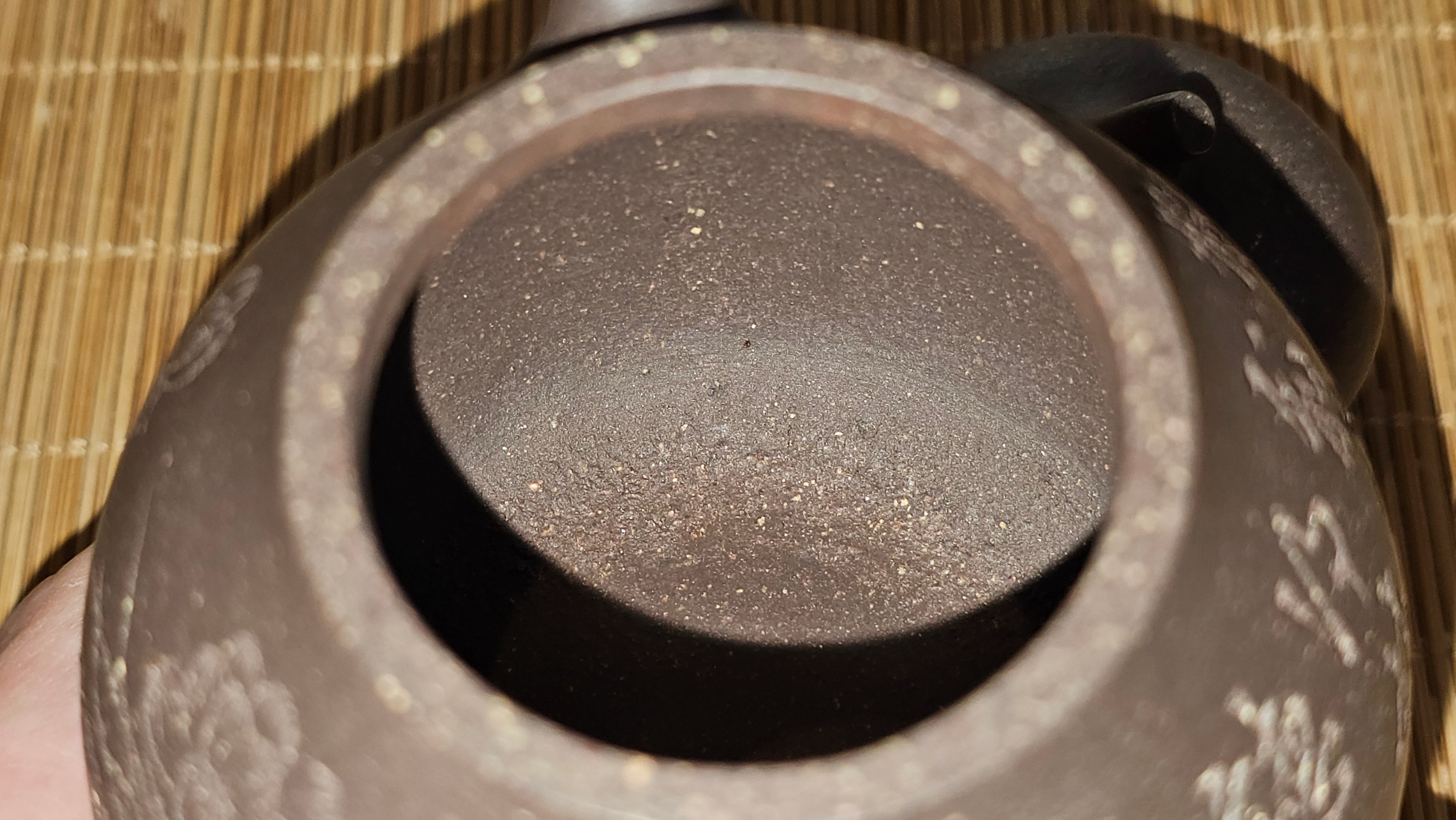 Qie Gua《茄瓜》~ "The Gourd", 152.8ml, Hei Zi Ni 黑紫泥, by our Craftsman Zhang Huan 张欢, Calligraphy and Lotus Engraving by Craftsman Yi Cheng 逸成 ~ Congratulations!to Dr L.L.! 1327hrs 19th Sept 2025! Ventura, CA!