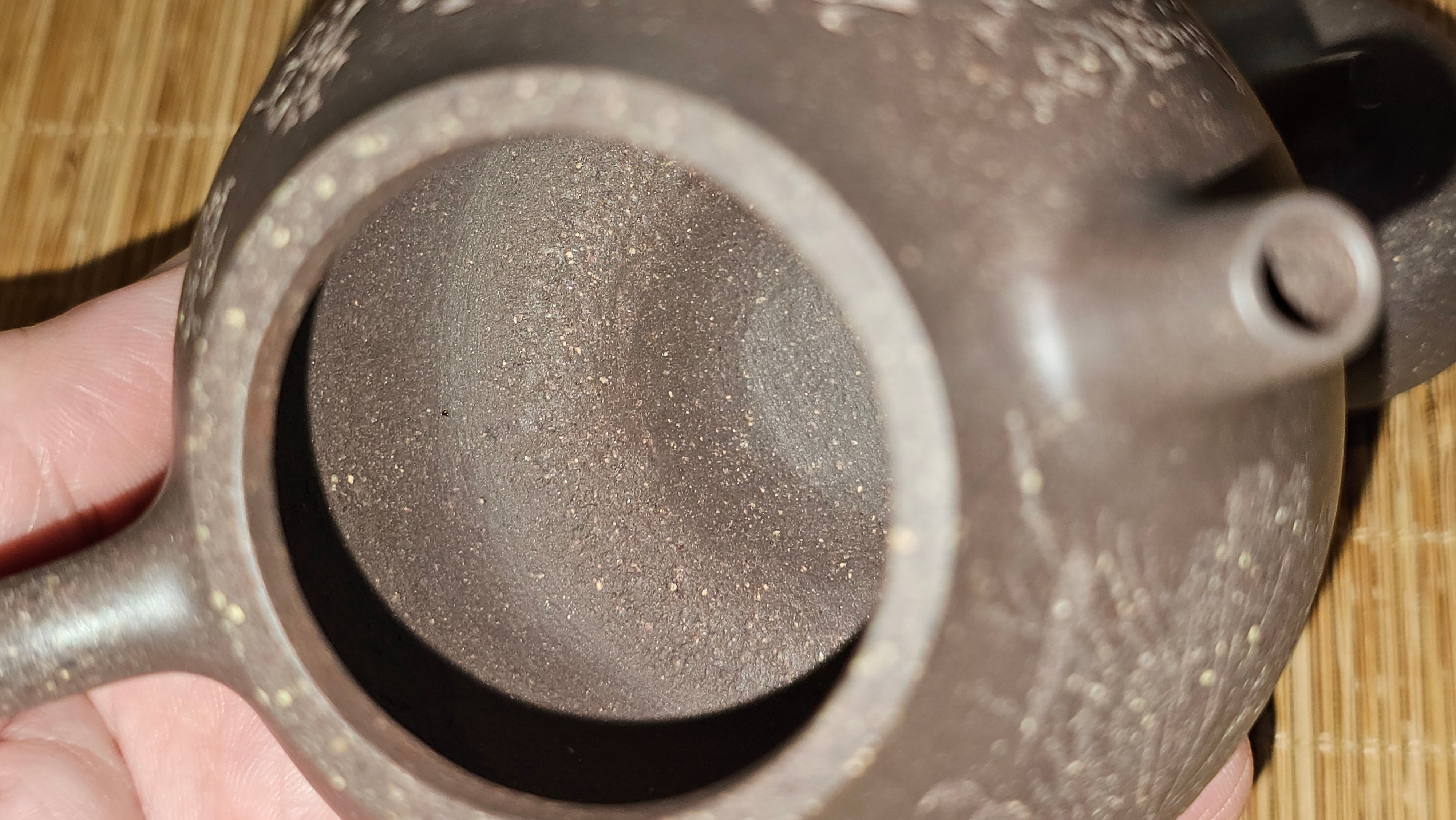 Qie Gua《茄瓜》~ "The Gourd", 152.8ml, Hei Zi Ni 黑紫泥, by our Craftsman Zhang Huan 张欢, Calligraphy and Lotus Engraving by Craftsman Yi Cheng 逸成 ~ Congratulations!to Dr L.L.! 1327hrs 19th Sept 2025! Ventura, CA!