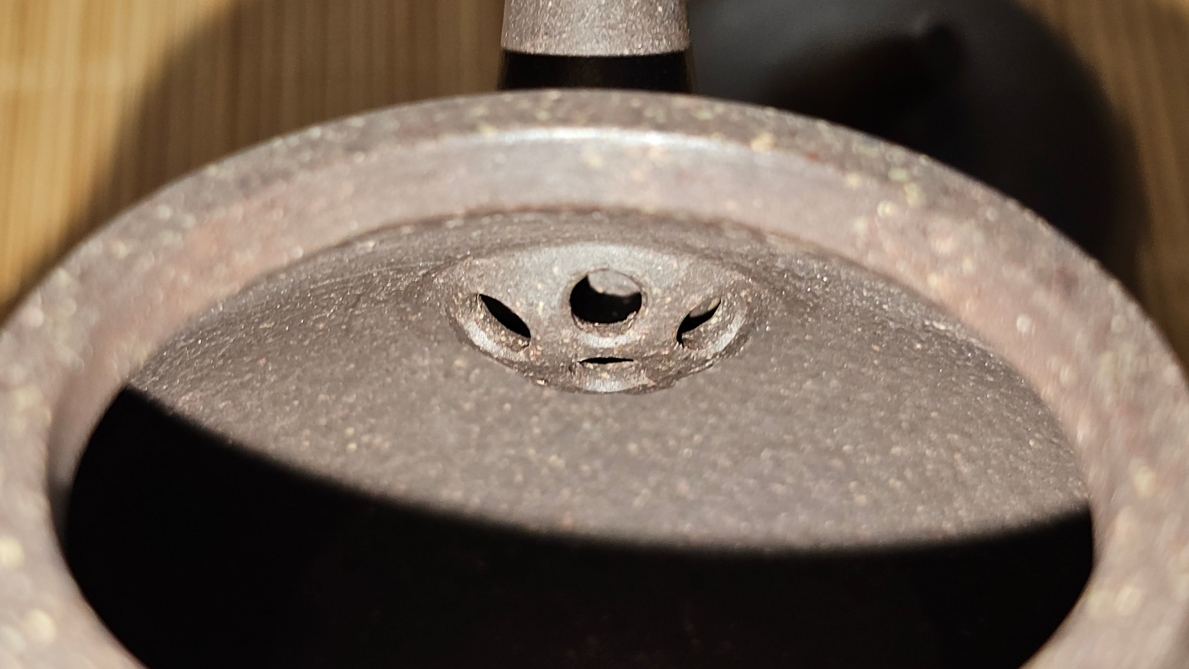 Qie Gua《茄瓜》~ "The Gourd", 152.8ml, Hei Zi Ni 黑紫泥, by our Craftsman Zhang Huan 张欢, Calligraphy and Lotus Engraving by Craftsman Yi Cheng 逸成 ~ Congratulations!to Dr L.L.! 1327hrs 19th Sept 2025! Ventura, CA!