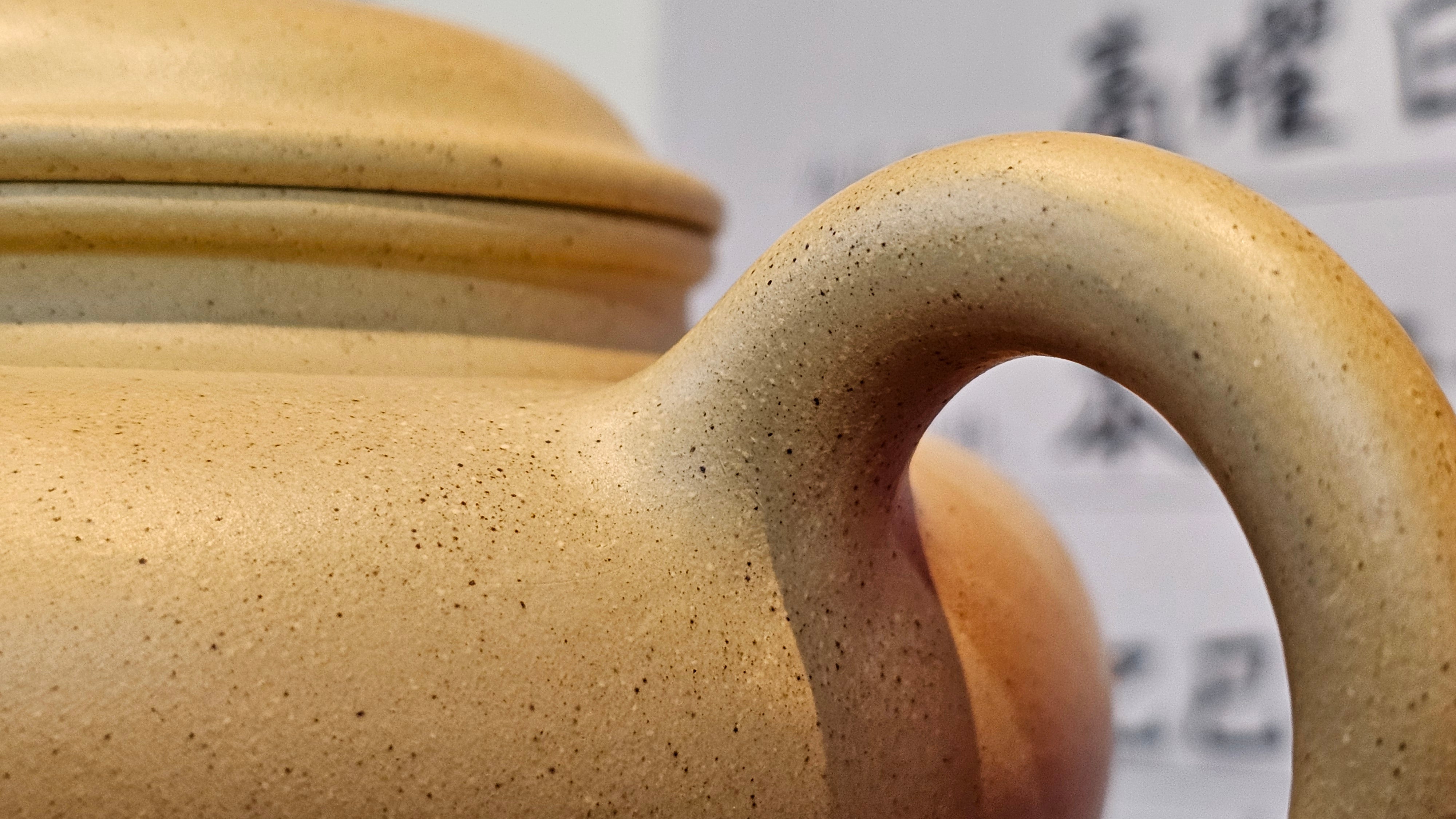 《高耀日》"Gao Yao Ri", Largish ~ 295.3ml, Ben Shan Duan Ni 本山段泥 ~ Crafted by L3A Consummate Master Artist Li Yan Ru 李艳如 ~ Congratulations!to Mr J.G.! 0851hrs 21st Sept 2025, New Orleans! LA!