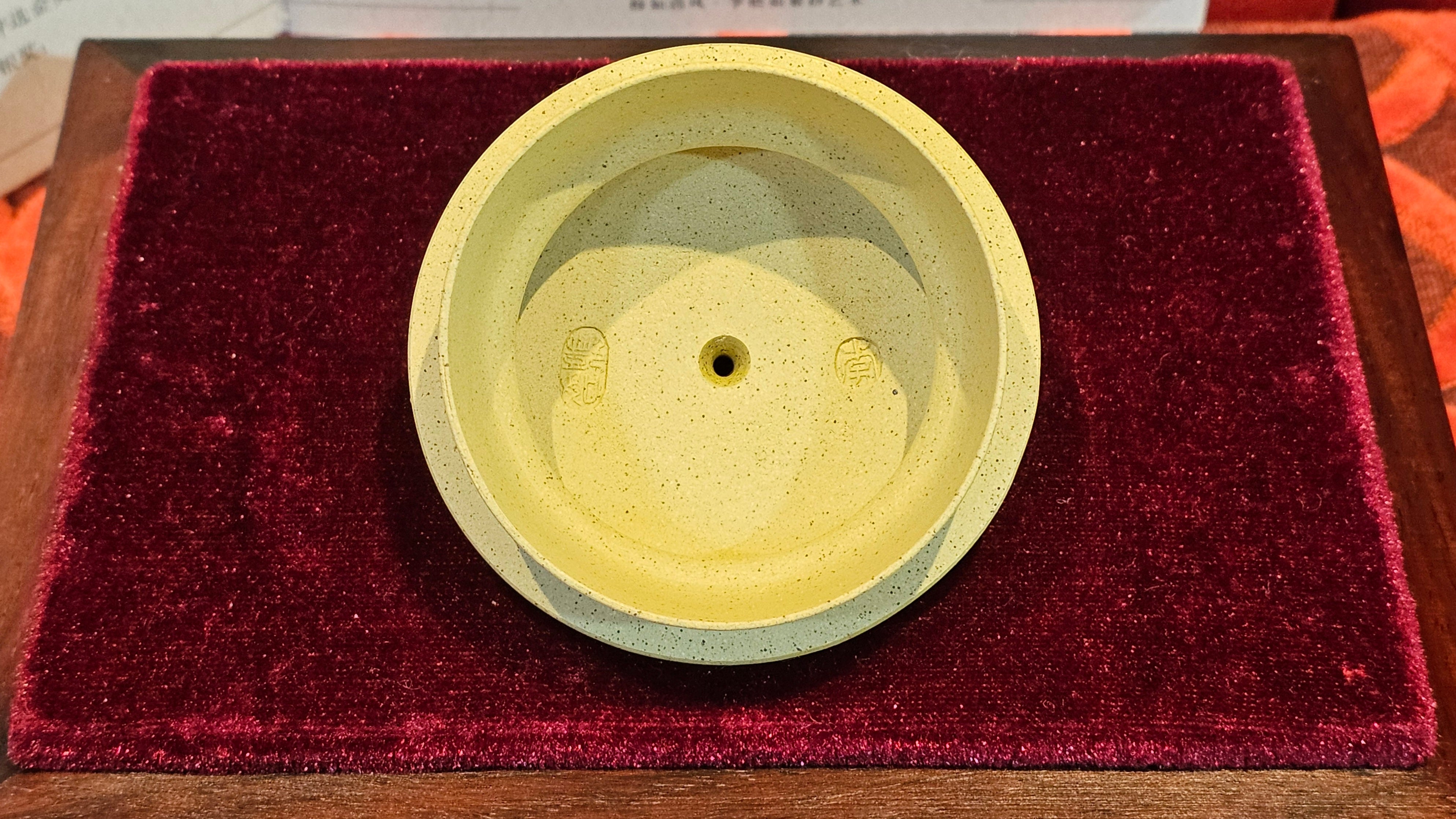 《高耀日》"Gao Yao Ri", Largish ~ 295.3ml, Ben Shan Duan Ni 本山段泥 ~ Crafted by L3A Consummate Master Artist Li Yan Ru 李艳如 ~ Congratulations!to Mr J.G.! 0851hrs 21st Sept 2025, New Orleans! LA!