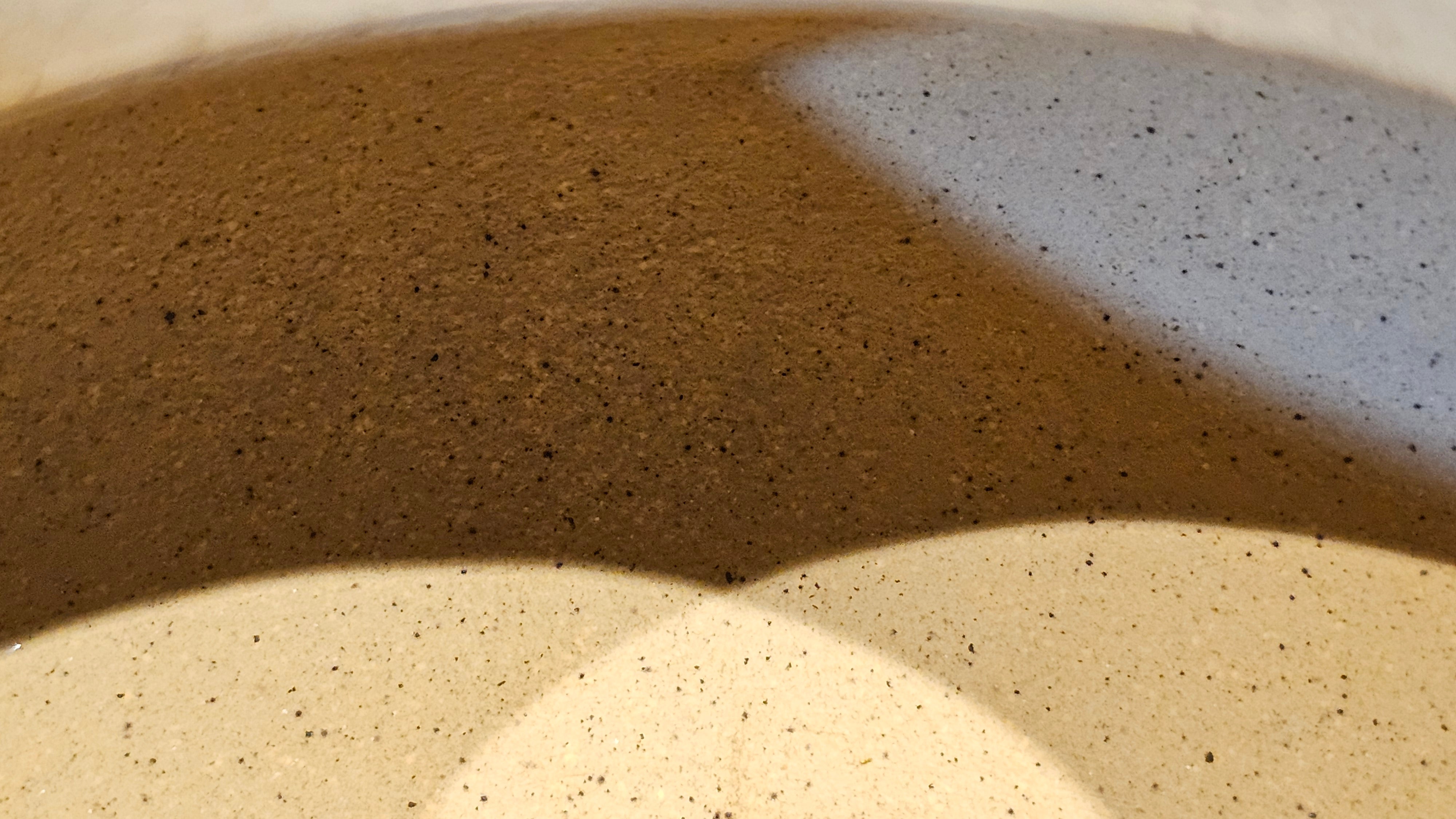 《高耀日》"Gao Yao Ri", Largish ~ 295.3ml, Ben Shan Duan Ni 本山段泥 ~ Crafted by L3A Consummate Master Artist Li Yan Ru 李艳如 ~ Congratulations!to Mr J.G.! 0851hrs 21st Sept 2025, New Orleans! LA!