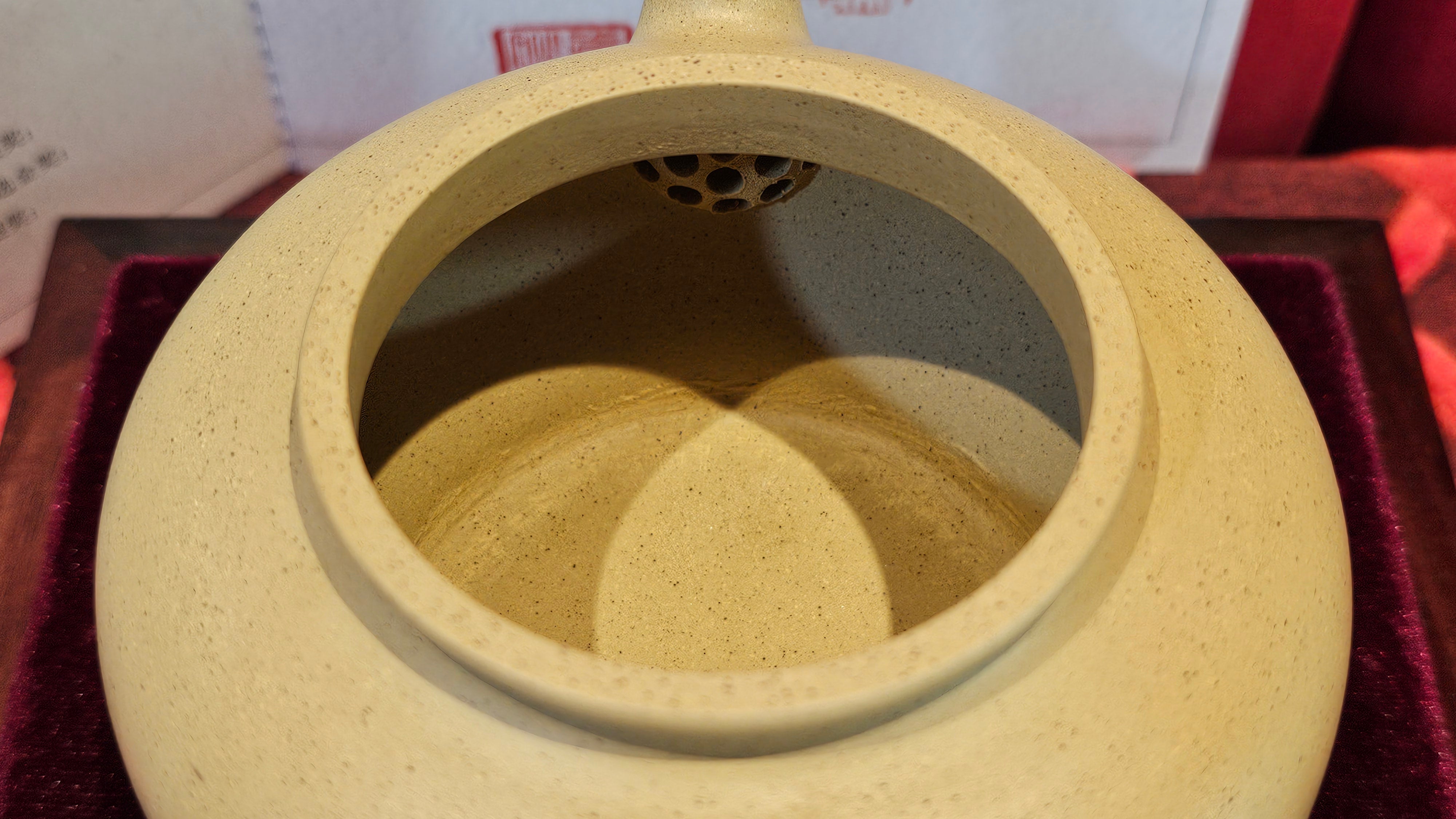 《高耀日》"Gao Yao Ri", Largish ~ 295.3ml, Ben Shan Duan Ni 本山段泥 ~ Crafted by L3A Consummate Master Artist Li Yan Ru 李艳如 ~ Congratulations!to Mr J.G.! 0851hrs 21st Sept 2025, New Orleans! LA!