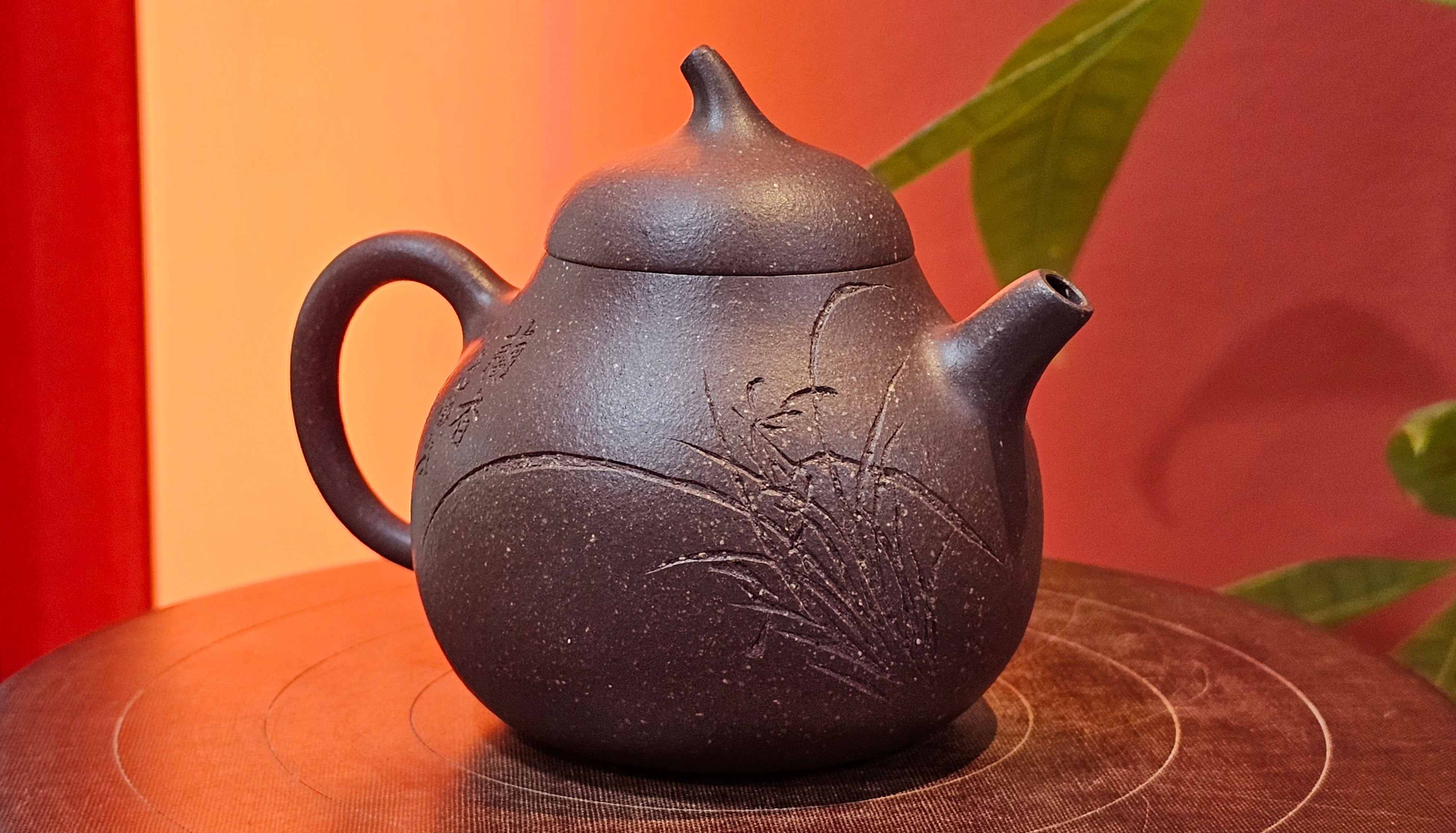 Qie Gua《茄瓜》~ "The Gourd", 153.3ml, Hei Zi Ni 黑紫泥, by our Craftsman Zhang Huan 张欢, Calligraphy and Orchids Engraving by Craftsman Yi Cheng 逸成 Congratulations!to Mr S.S.! 1401hrs 24th Sept 2025! India🇮🇳!