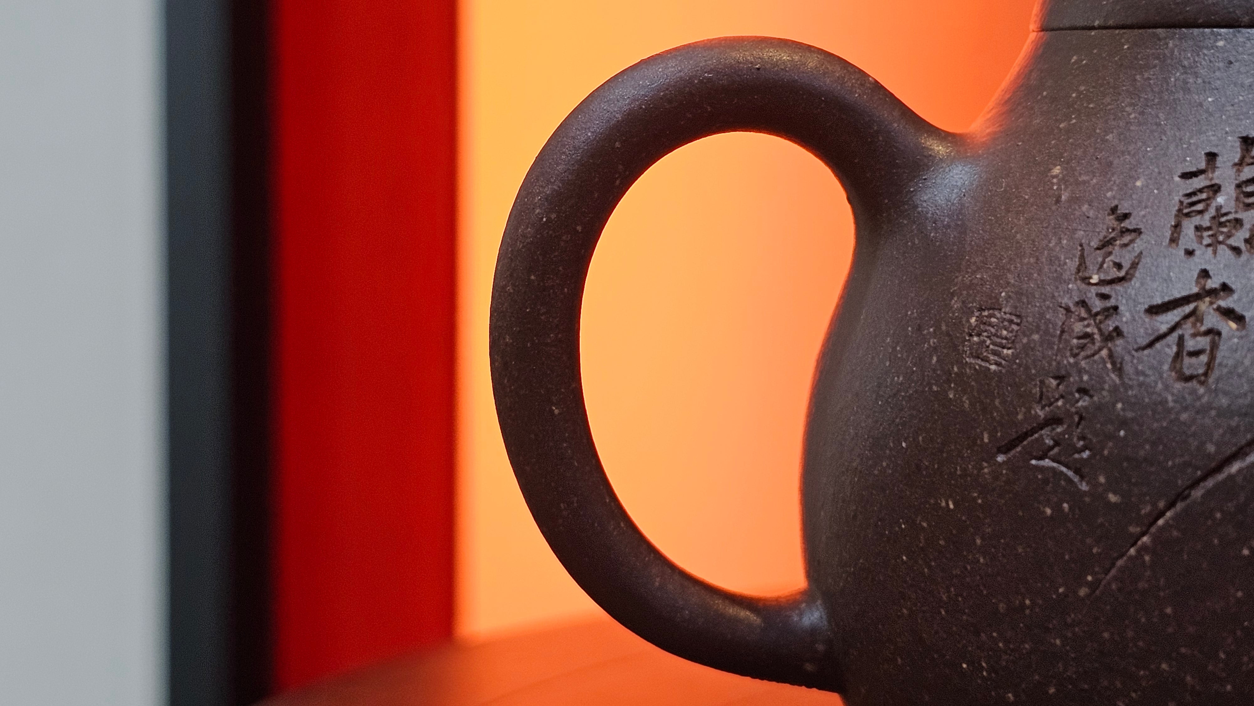 Qie Gua《茄瓜》~ "The Gourd", 153.3ml, Hei Zi Ni 黑紫泥, by our Craftsman Zhang Huan 张欢, Calligraphy and Orchids Engraving by Craftsman Yi Cheng 逸成 Congratulations!to Mr S.S.! 1401hrs 24th Sept 2025! India🇮🇳!