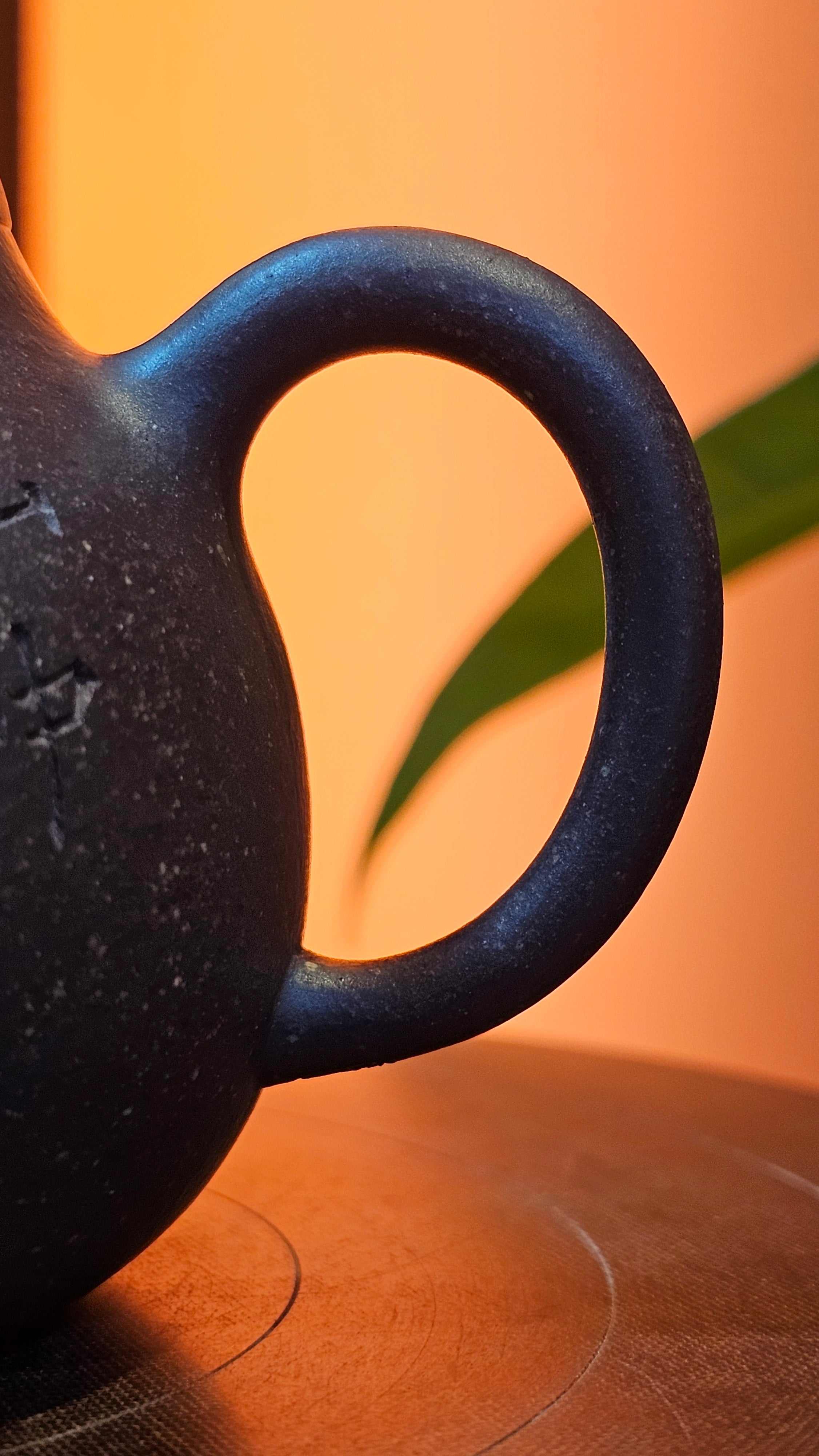 Qie Gua《茄瓜》~ "The Gourd", 153.3ml, Hei Zi Ni 黑紫泥, by our Craftsman Zhang Huan 张欢, Calligraphy and Orchids Engraving by Craftsman Yi Cheng 逸成 Congratulations!to Mr S.S.! 1401hrs 24th Sept 2025! India🇮🇳!