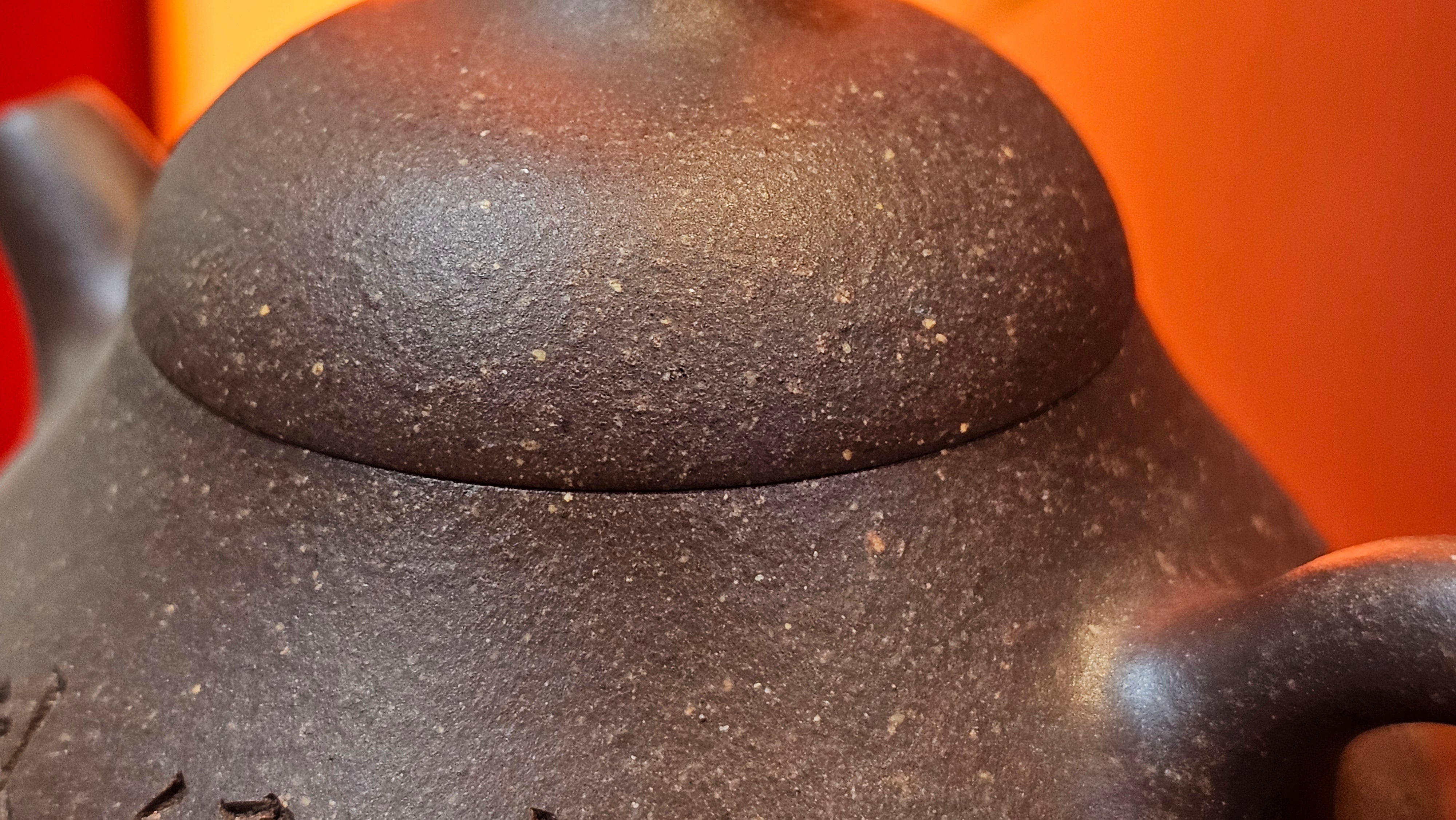 Qie Gua《茄瓜》~ "The Gourd", 153.3ml, Hei Zi Ni 黑紫泥, by our Craftsman Zhang Huan 张欢, Calligraphy and Orchids Engraving by Craftsman Yi Cheng 逸成 Congratulations!to Mr S.S.! 1401hrs 24th Sept 2025! India🇮🇳!