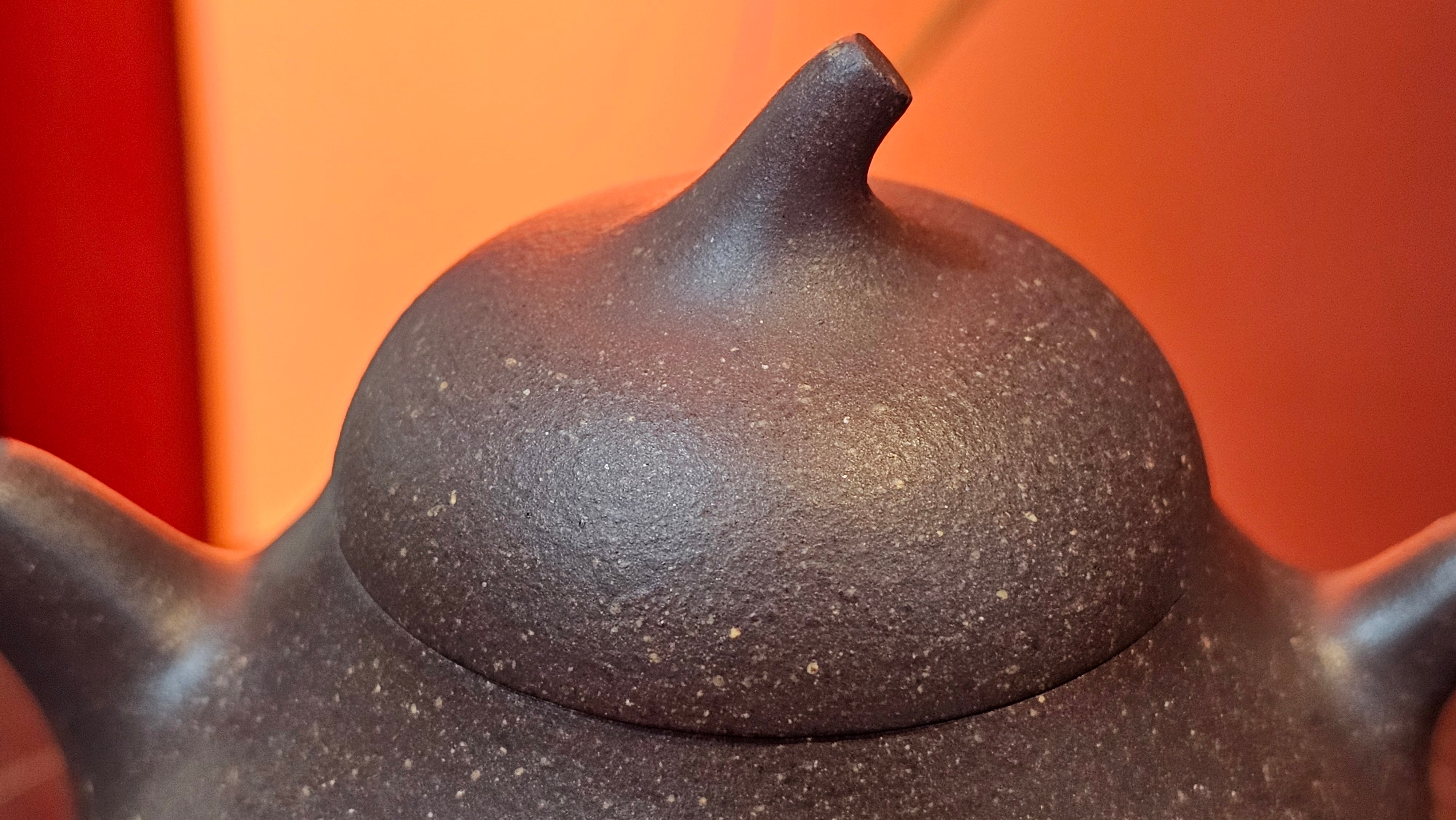 Qie Gua《茄瓜》~ "The Gourd", 153.3ml, Hei Zi Ni 黑紫泥, by our Craftsman Zhang Huan 张欢, Calligraphy and Orchids Engraving by Craftsman Yi Cheng 逸成 Congratulations!to Mr S.S.! 1401hrs 24th Sept 2025! India🇮🇳!