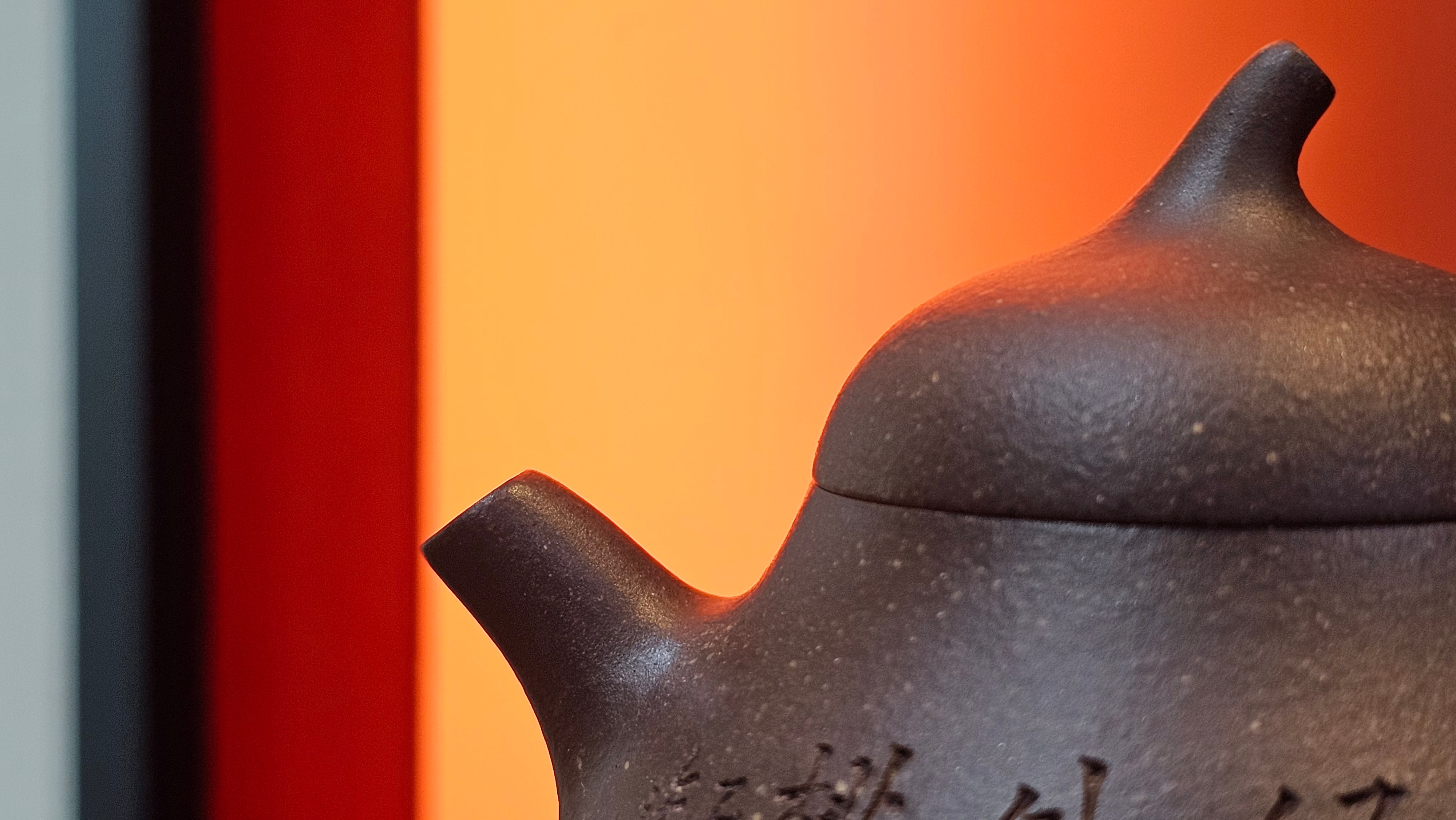 Qie Gua《茄瓜》~ "The Gourd", 153.3ml, Hei Zi Ni 黑紫泥, by our Craftsman Zhang Huan 张欢, Calligraphy and Orchids Engraving by Craftsman Yi Cheng 逸成 Congratulations!to Mr S.S.! 1401hrs 24th Sept 2025! India🇮🇳!