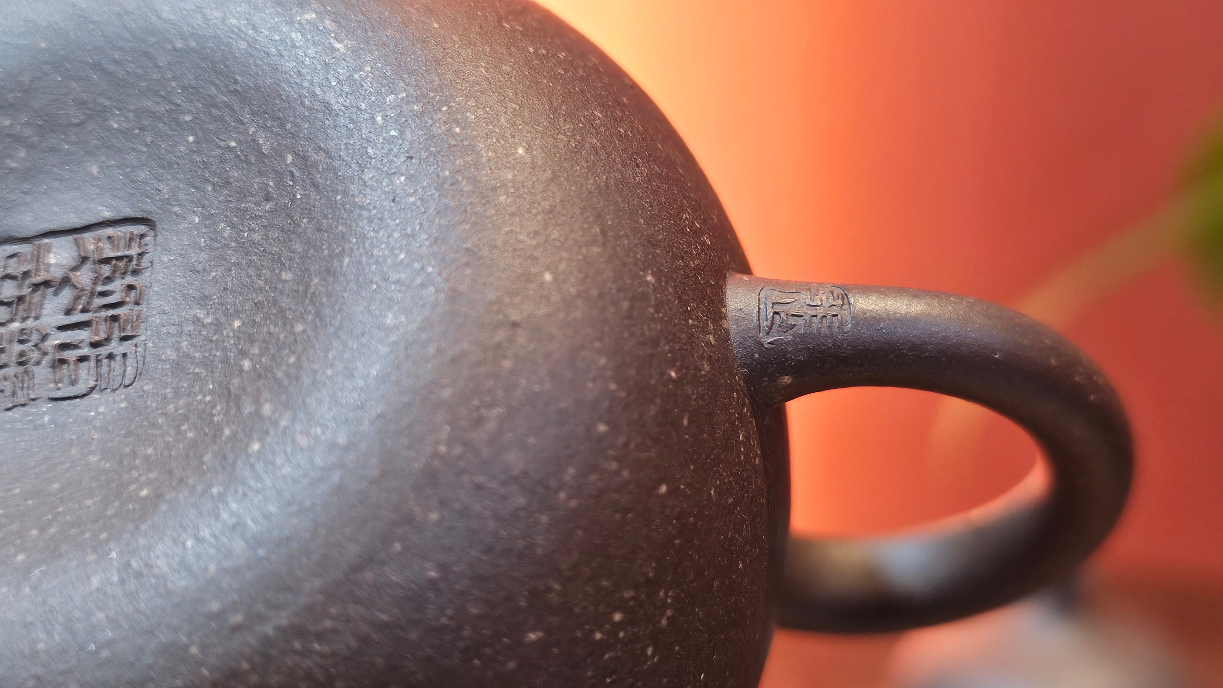 Qie Gua《茄瓜》~ "The Gourd", 153.3ml, Hei Zi Ni 黑紫泥, by our Craftsman Zhang Huan 张欢, Calligraphy and Orchids Engraving by Craftsman Yi Cheng 逸成 Congratulations!to Mr S.S.! 1401hrs 24th Sept 2025! India🇮🇳!