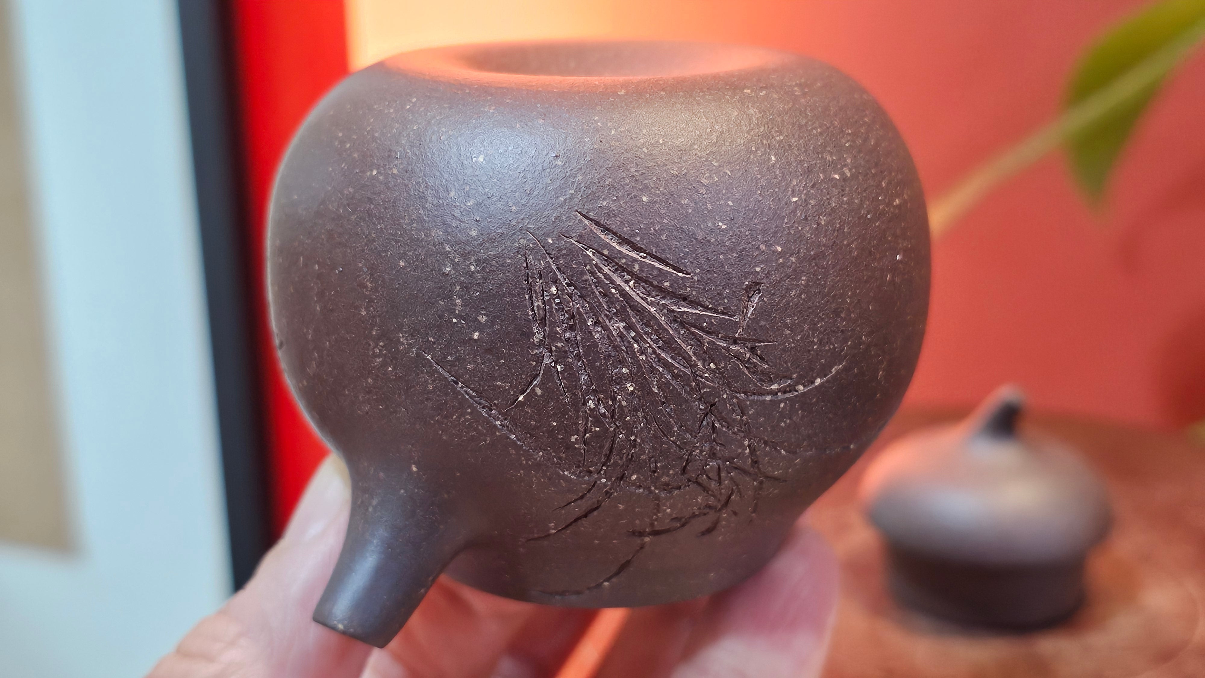 Qie Gua《茄瓜》~ "The Gourd", 153.3ml, Hei Zi Ni 黑紫泥, by our Craftsman Zhang Huan 张欢, Calligraphy and Orchids Engraving by Craftsman Yi Cheng 逸成 Congratulations!to Mr S.S.! 1401hrs 24th Sept 2025! India🇮🇳!