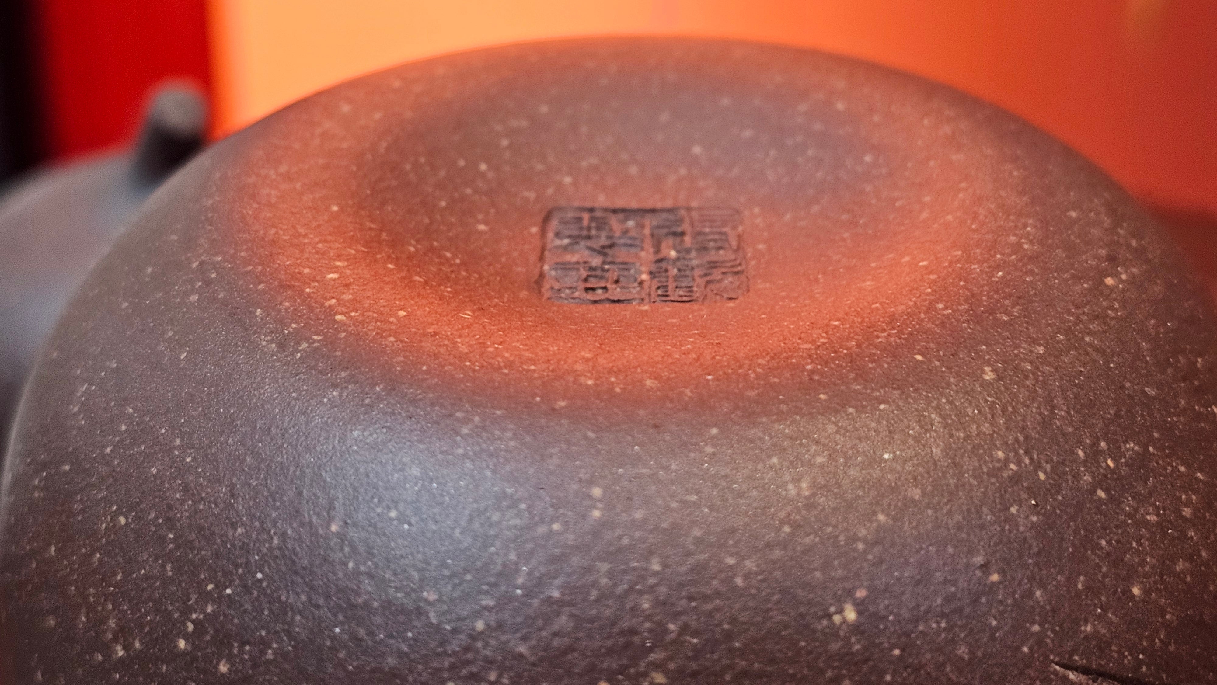 Qie Gua《茄瓜》~ "The Gourd", 153.3ml, Hei Zi Ni 黑紫泥, by our Craftsman Zhang Huan 张欢, Calligraphy and Orchids Engraving by Craftsman Yi Cheng 逸成 Congratulations!to Mr S.S.! 1401hrs 24th Sept 2025! India🇮🇳!