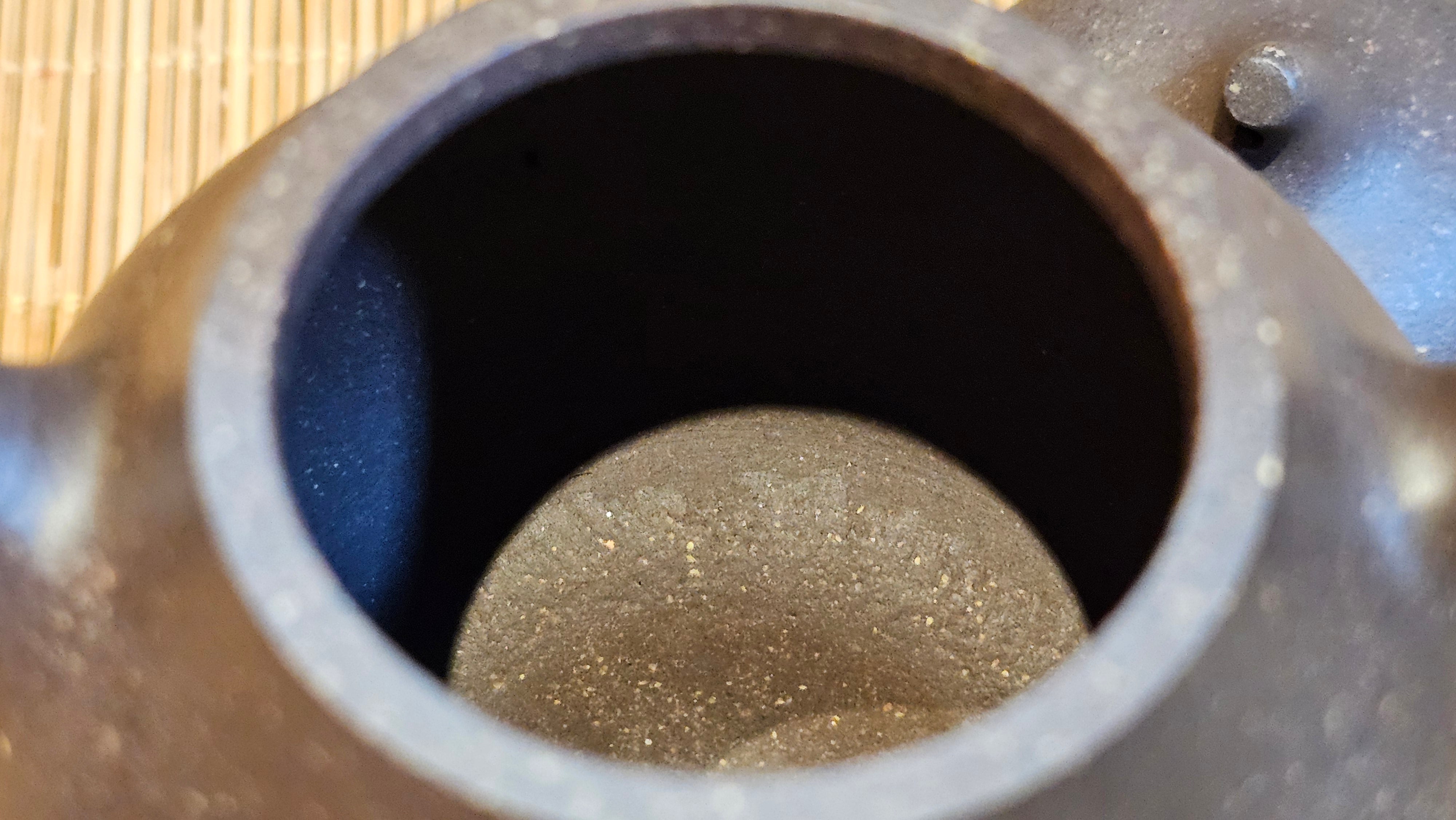 Qie Gua《茄瓜》~ "The Gourd", 153.3ml, Hei Zi Ni 黑紫泥, by our Craftsman Zhang Huan 张欢, Calligraphy and Orchids Engraving by Craftsman Yi Cheng 逸成 Congratulations!to Mr S.S.! 1401hrs 24th Sept 2025! India🇮🇳!