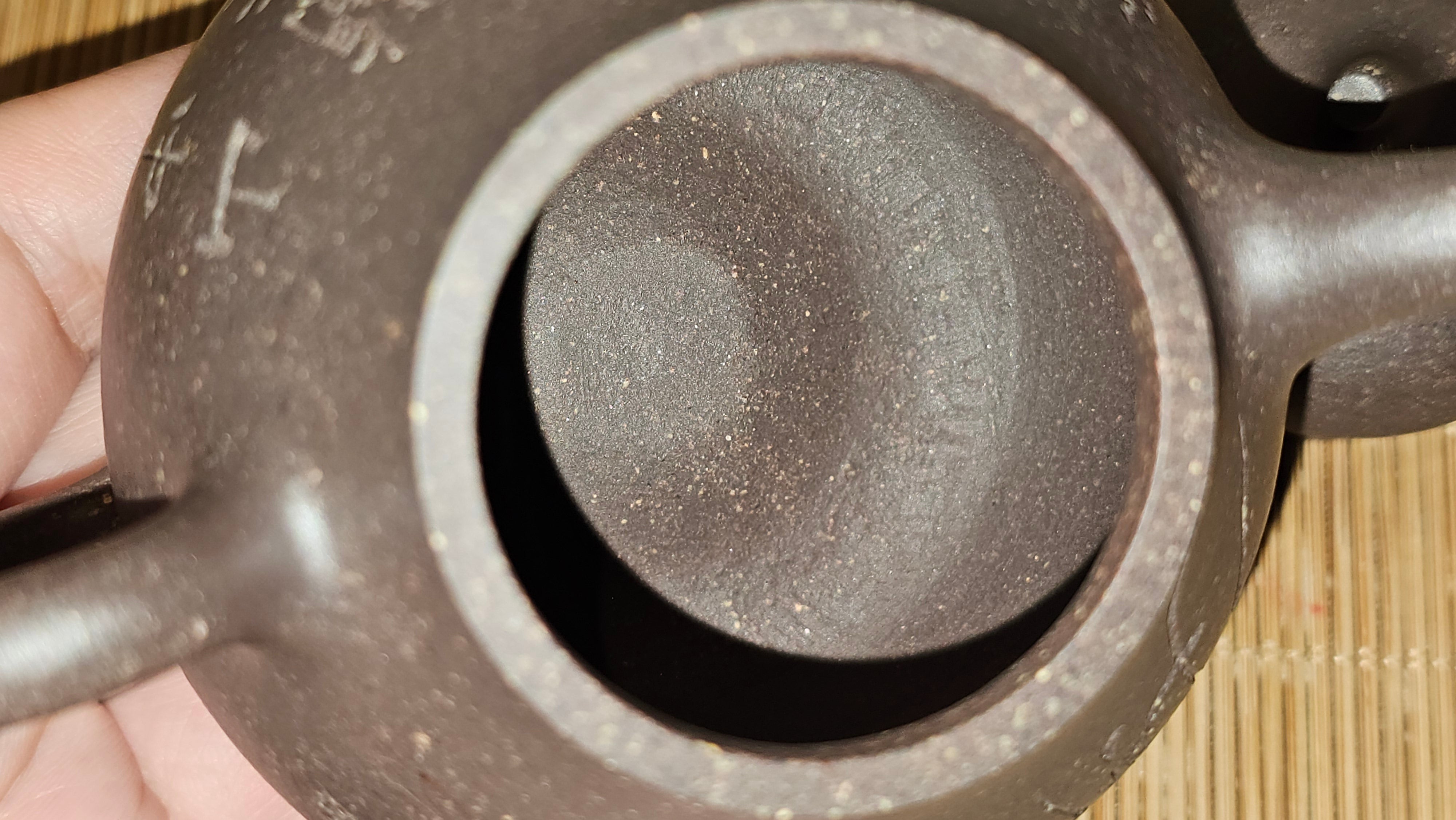 Qie Gua《茄瓜》~ "The Gourd", 153.3ml, Hei Zi Ni 黑紫泥, by our Craftsman Zhang Huan 张欢, Calligraphy and Orchids Engraving by Craftsman Yi Cheng 逸成 Congratulations!to Mr S.S.! 1401hrs 24th Sept 2025! India🇮🇳!