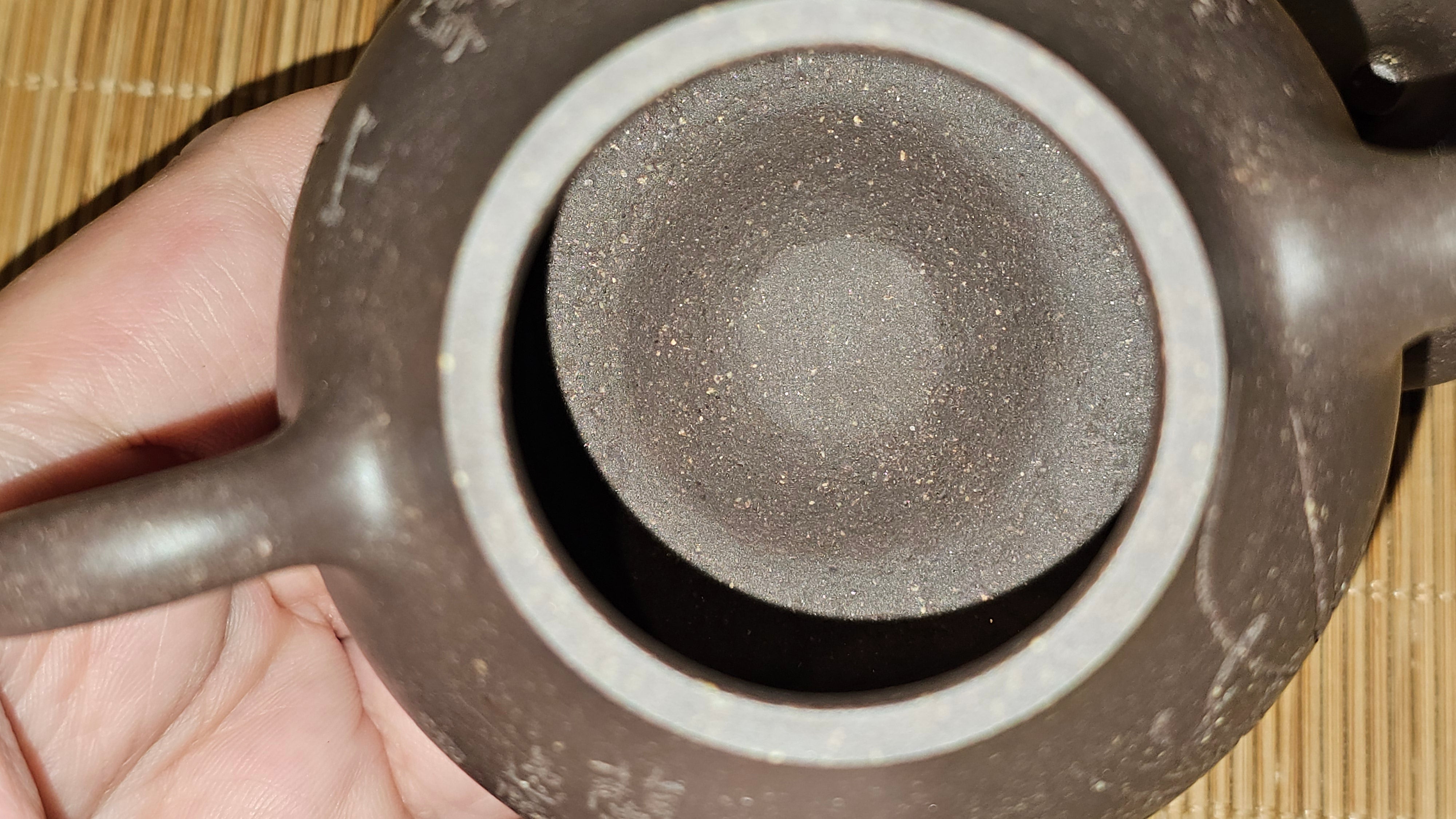 Qie Gua《茄瓜》~ "The Gourd", 153.3ml, Hei Zi Ni 黑紫泥, by our Craftsman Zhang Huan 张欢, Calligraphy and Orchids Engraving by Craftsman Yi Cheng 逸成 Congratulations!to Mr S.S.! 1401hrs 24th Sept 2025! India🇮🇳!