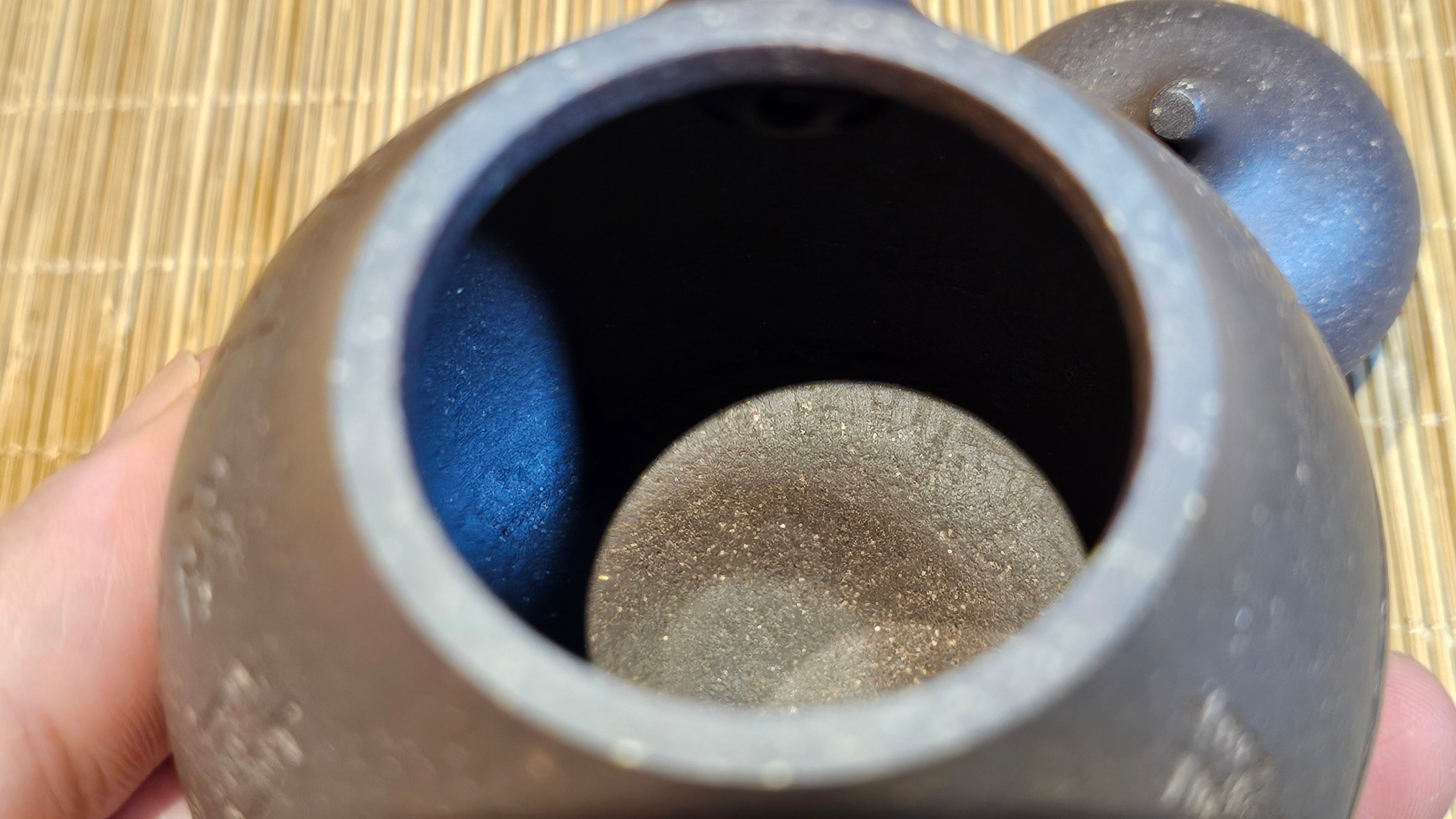 Qie Gua《茄瓜》~ "The Gourd", 153.3ml, Hei Zi Ni 黑紫泥, by our Craftsman Zhang Huan 张欢, Calligraphy and Orchids Engraving by Craftsman Yi Cheng 逸成 Congratulations!to Mr S.S.! 1401hrs 24th Sept 2025! India🇮🇳!