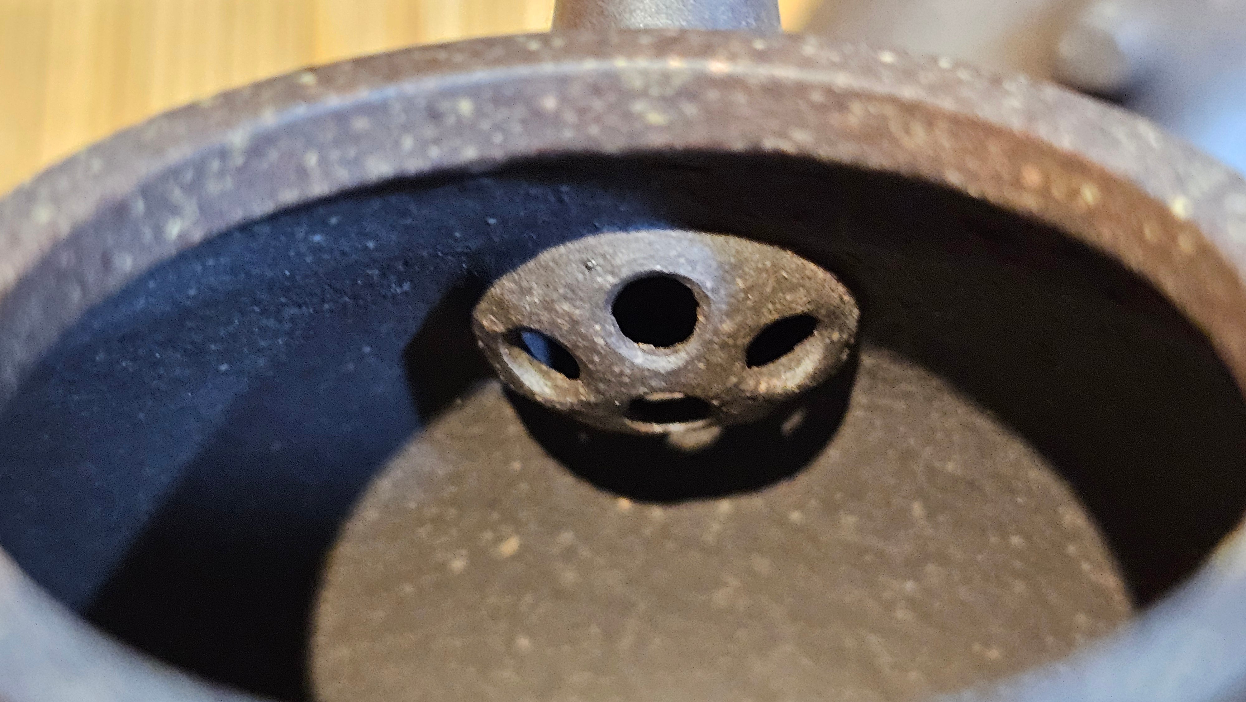 Qie Gua《茄瓜》~ "The Gourd", 153.3ml, Hei Zi Ni 黑紫泥, by our Craftsman Zhang Huan 张欢, Calligraphy and Orchids Engraving by Craftsman Yi Cheng 逸成 Congratulations!to Mr S.S.! 1401hrs 24th Sept 2025! India🇮🇳!