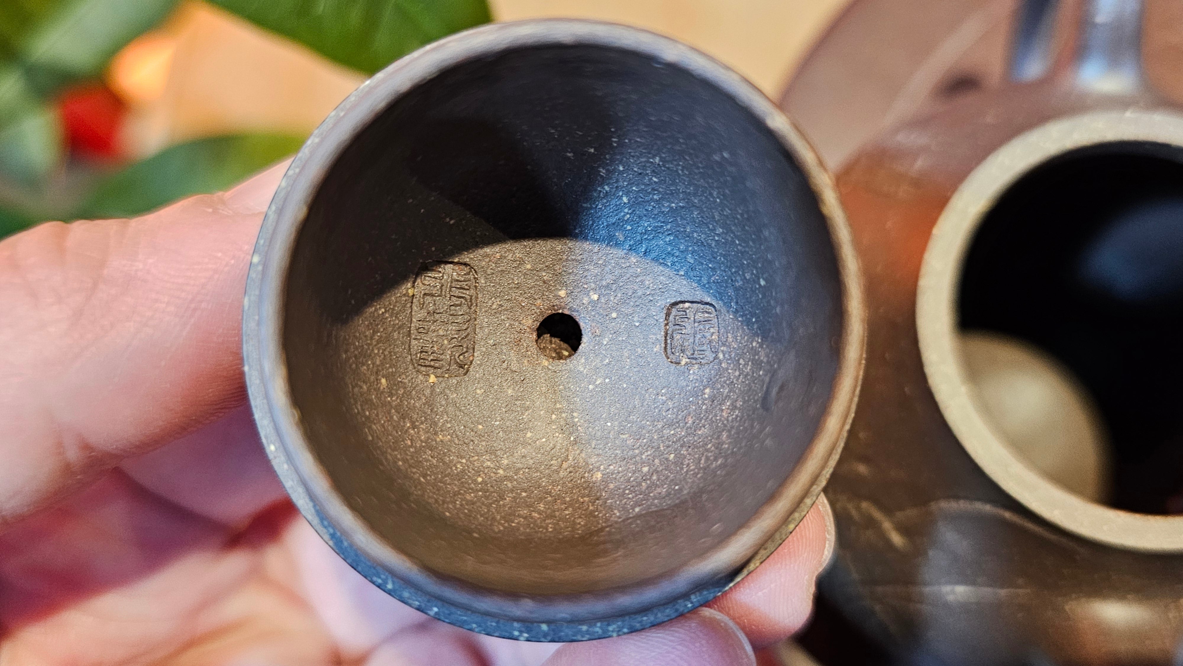 Qie Gua《茄瓜》~ "The Gourd", 153.3ml, Hei Zi Ni 黑紫泥, by our Craftsman Zhang Huan 张欢, Calligraphy and Orchids Engraving by Craftsman Yi Cheng 逸成 Congratulations!to Mr S.S.! 1401hrs 24th Sept 2025! India🇮🇳!