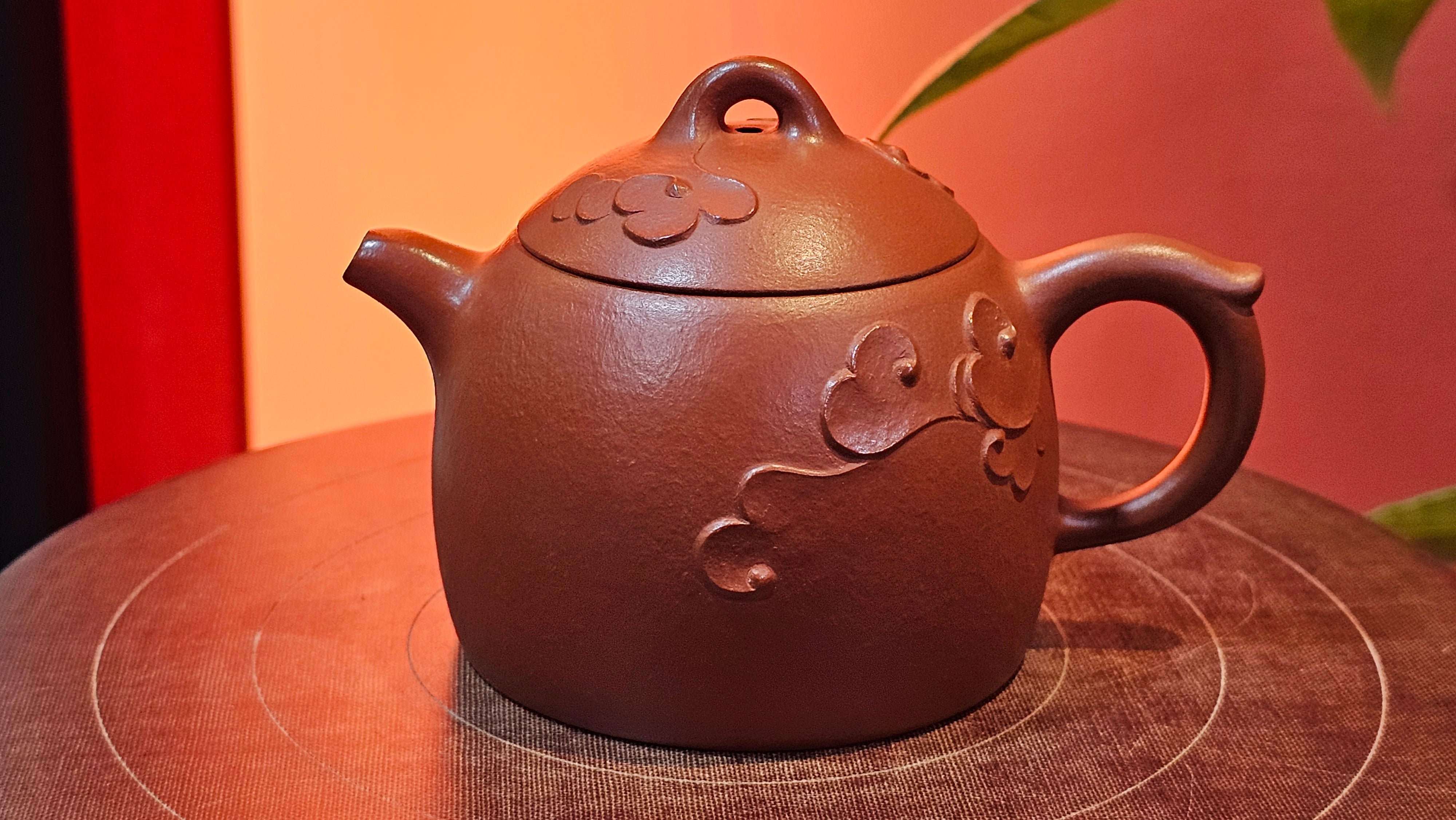 Mini! Qin Quan 秦权, with Oriental Clouds Embellishments 云朵贴花工艺, 120.8ml, Xiao Mei Yao Zhu Ni 小煤窑朱泥, by Craftsman Chen Yue Fei 陈跃飞 ~!Congratulations to Mr J.M.! 0725hrs 9th Oct 2025, Roanoke! VA.