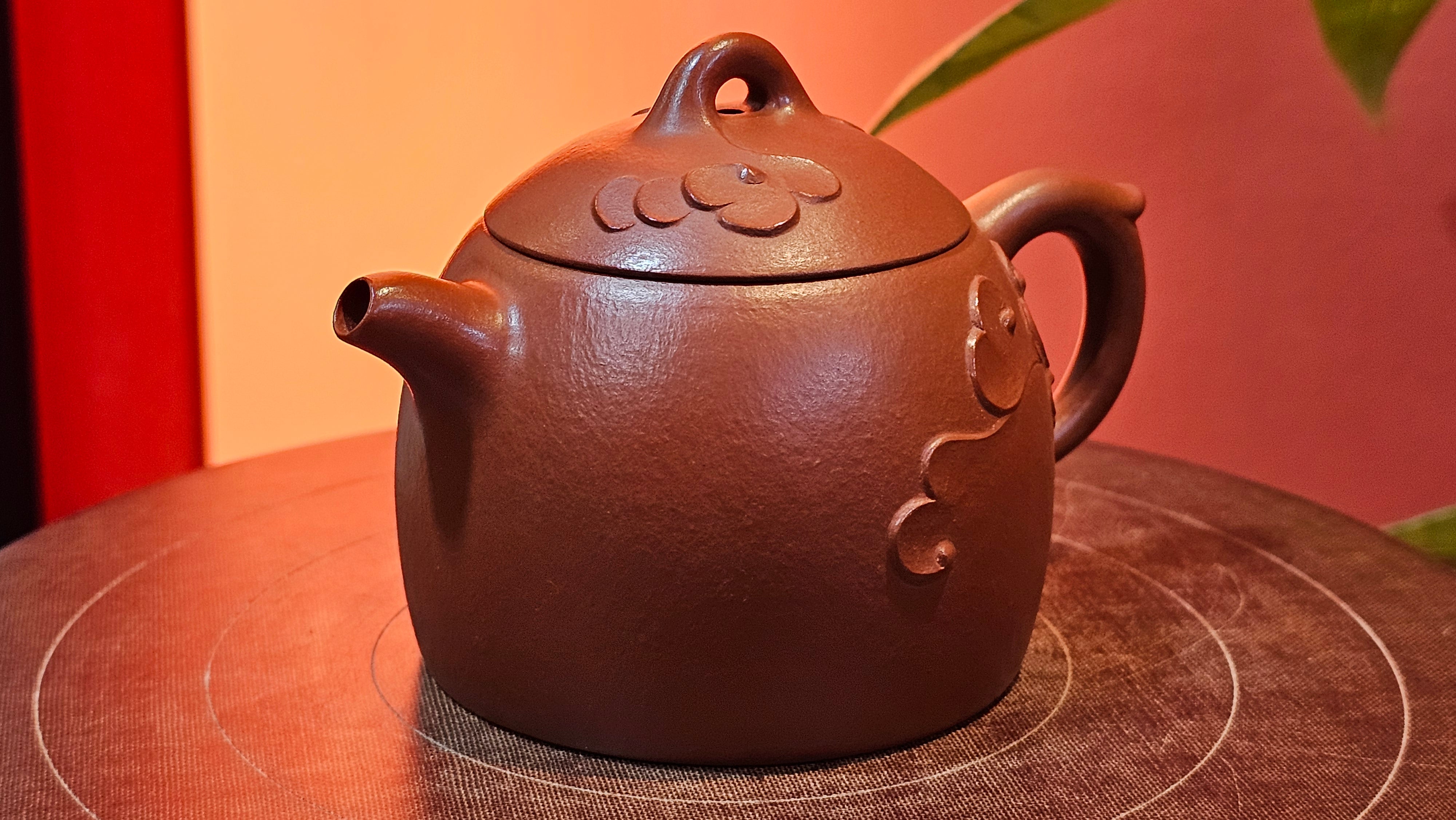 Mini! Qin Quan 秦权, with Oriental Clouds Embellishments 云朵贴花工艺, 120.8ml, Xiao Mei Yao Zhu Ni 小煤窑朱泥, by Craftsman Chen Yue Fei 陈跃飞 ~!Congratulations to Mr J.M.! 0725hrs 9th Oct 2025, Roanoke! VA.