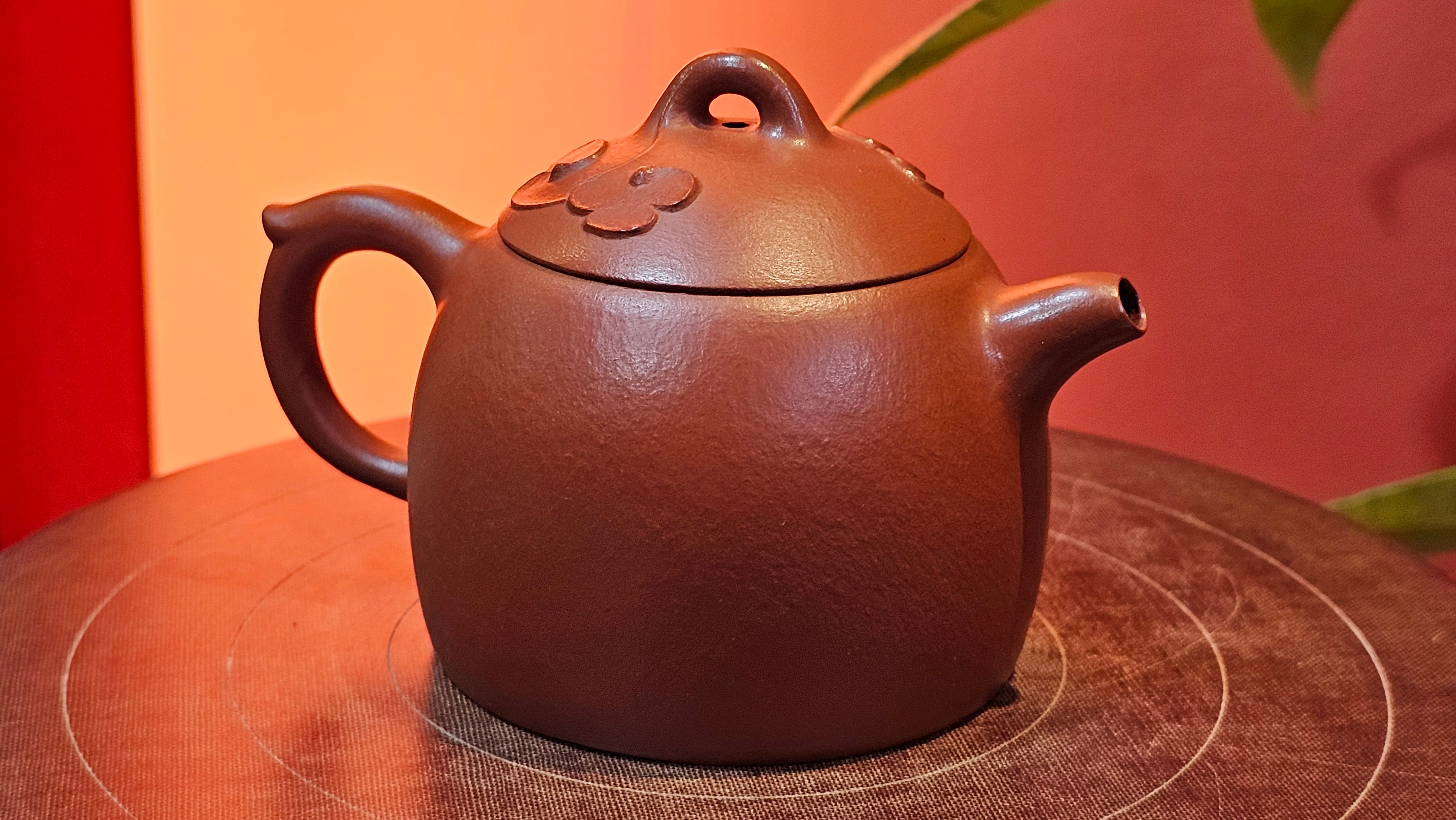 Mini! Qin Quan 秦权, with Oriental Clouds Embellishments 云朵贴花工艺, 120.8ml, Xiao Mei Yao Zhu Ni 小煤窑朱泥, by Craftsman Chen Yue Fei 陈跃飞 ~!Congratulations to Mr J.M.! 0725hrs 9th Oct 2025, Roanoke! VA.