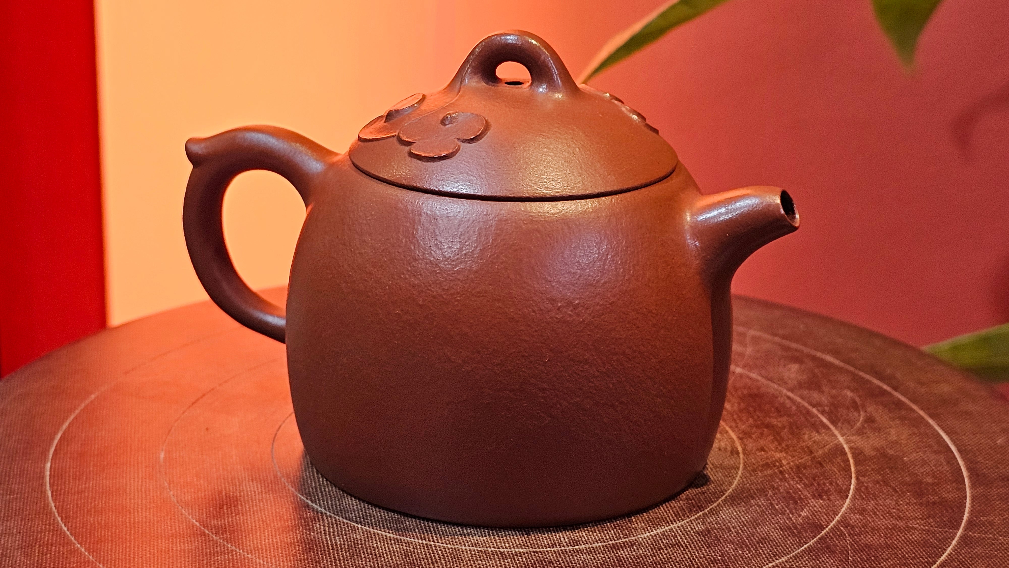 Mini! Qin Quan 秦权, with Oriental Clouds Embellishments 云朵贴花工艺, 120.8ml, Xiao Mei Yao Zhu Ni 小煤窑朱泥, by Craftsman Chen Yue Fei 陈跃飞 ~!Congratulations to Mr J.M.! 0725hrs 9th Oct 2025, Roanoke! VA.