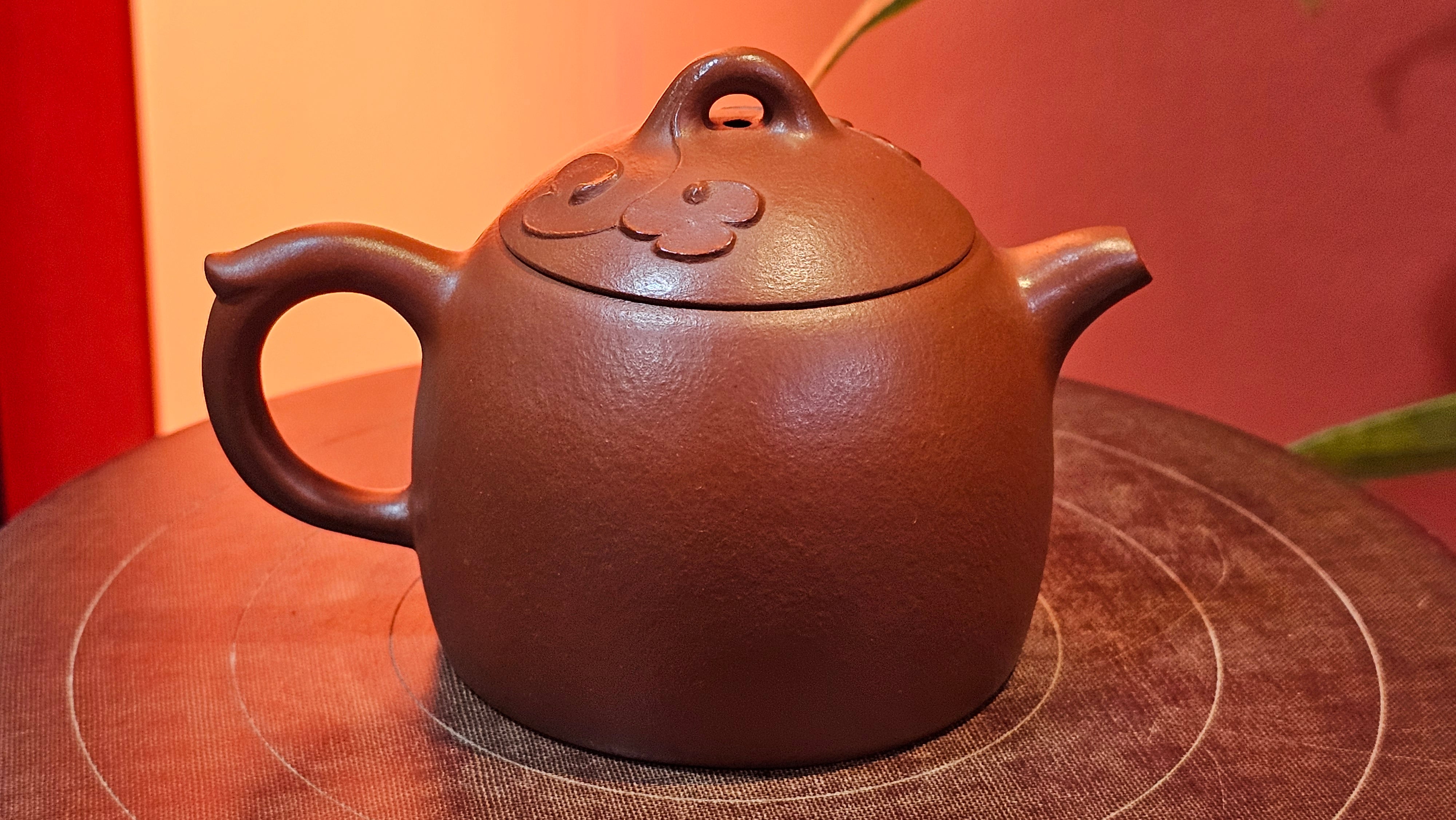 Mini! Qin Quan 秦权, with Oriental Clouds Embellishments 云朵贴花工艺, 120.8ml, Xiao Mei Yao Zhu Ni 小煤窑朱泥, by Craftsman Chen Yue Fei 陈跃飞 ~!Congratulations to Mr J.M.! 0725hrs 9th Oct 2025, Roanoke! VA.