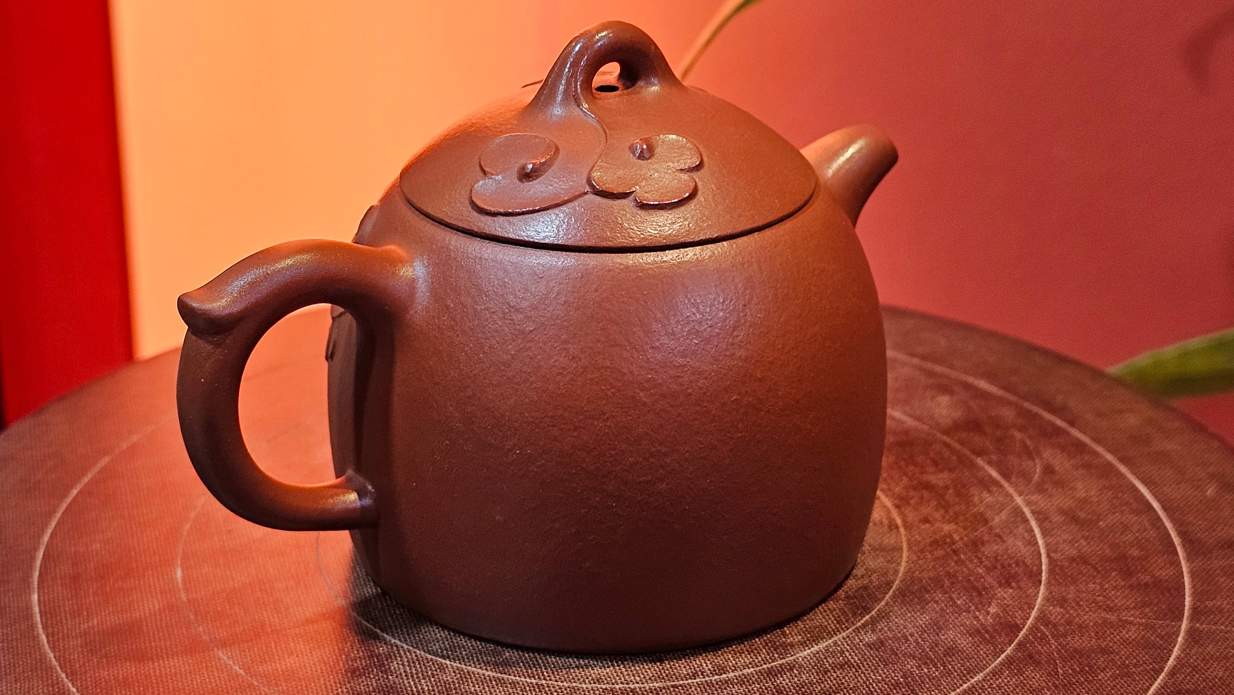 Mini! Qin Quan 秦权, with Oriental Clouds Embellishments 云朵贴花工艺, 120.8ml, Xiao Mei Yao Zhu Ni 小煤窑朱泥, by Craftsman Chen Yue Fei 陈跃飞 ~!Congratulations to Mr J.M.! 0725hrs 9th Oct 2025, Roanoke! VA.