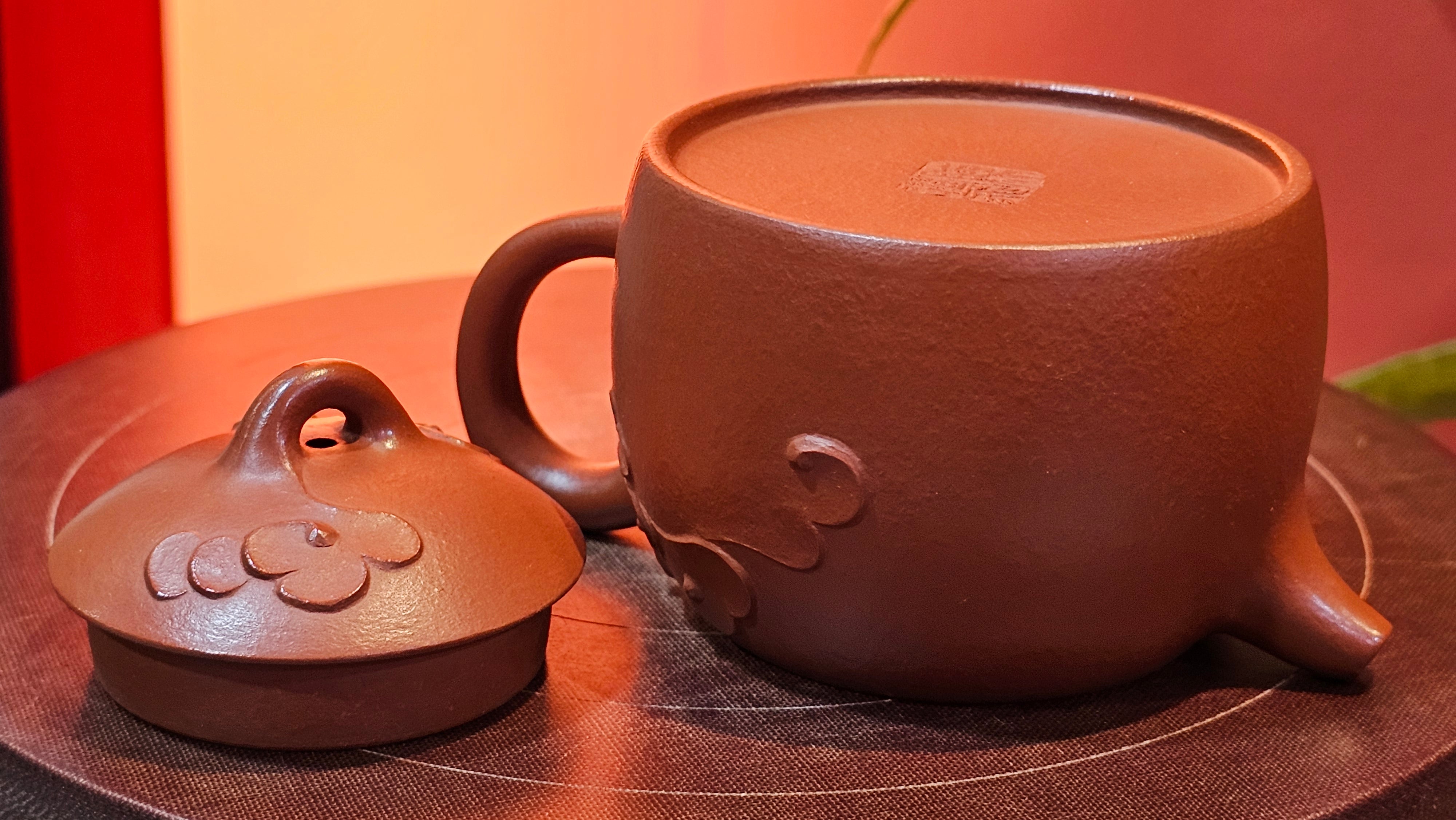 Mini! Qin Quan 秦权, with Oriental Clouds Embellishments 云朵贴花工艺, 120.8ml, Xiao Mei Yao Zhu Ni 小煤窑朱泥, by Craftsman Chen Yue Fei 陈跃飞 ~!Congratulations to Mr J.M.! 0725hrs 9th Oct 2025, Roanoke! VA.