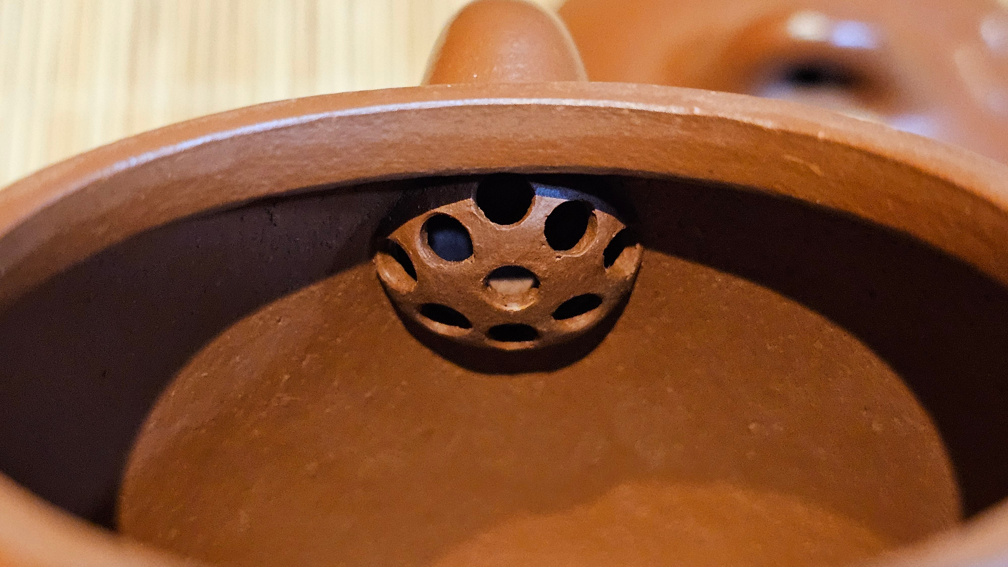 Mini! Qin Quan 秦权, with Oriental Clouds Embellishments 云朵贴花工艺, 120.8ml, Xiao Mei Yao Zhu Ni 小煤窑朱泥, by Craftsman Chen Yue Fei 陈跃飞 ~!Congratulations to Mr J.M.! 0725hrs 9th Oct 2025, Roanoke! VA.