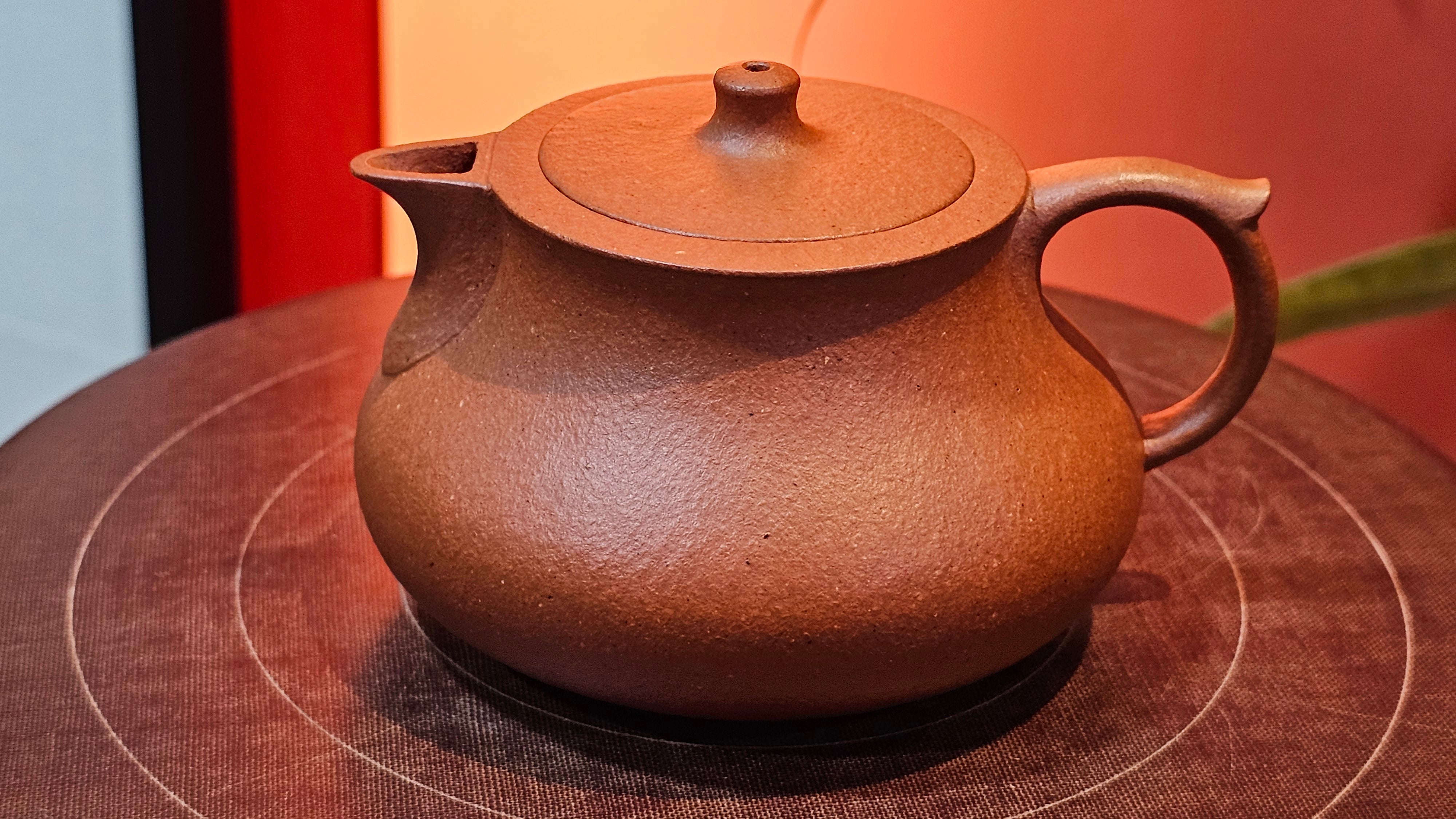 Le Rong 乐荣, 126.6ml, rare Zhu Sha 朱砂 (highest granularity form of ZhuNi), by Craftsman Gu Xiao Ming 顾小明 ~ Congratulations to Mr J.S.! 1223hrs 26th Sept 2025, Chicago! IL!