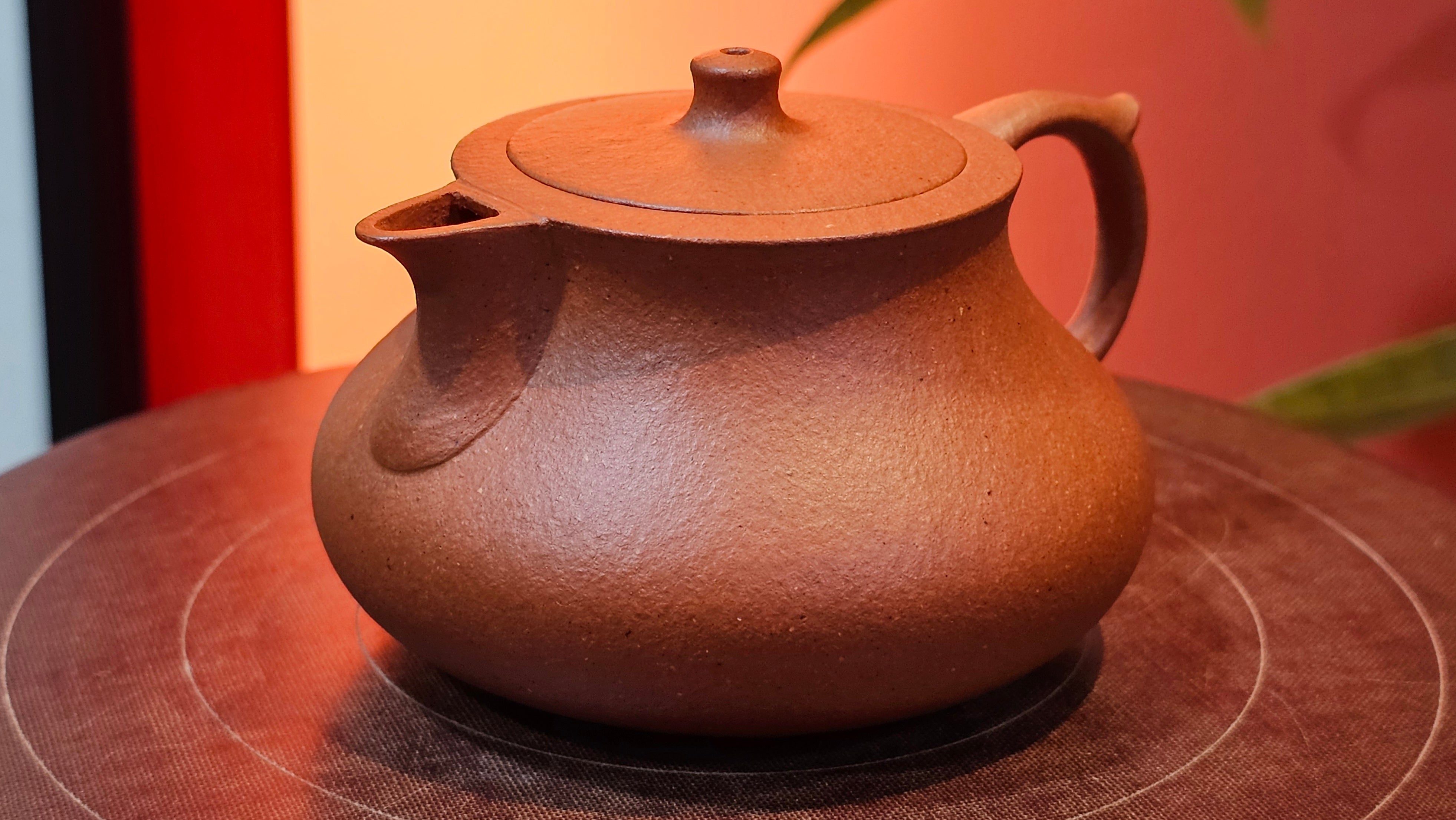 Le Rong 乐荣, 126.6ml, rare Zhu Sha 朱砂 (highest granularity form of ZhuNi), by Craftsman Gu Xiao Ming 顾小明 ~ Congratulations to Mr J.S.! 1223hrs 26th Sept 2025, Chicago! IL!