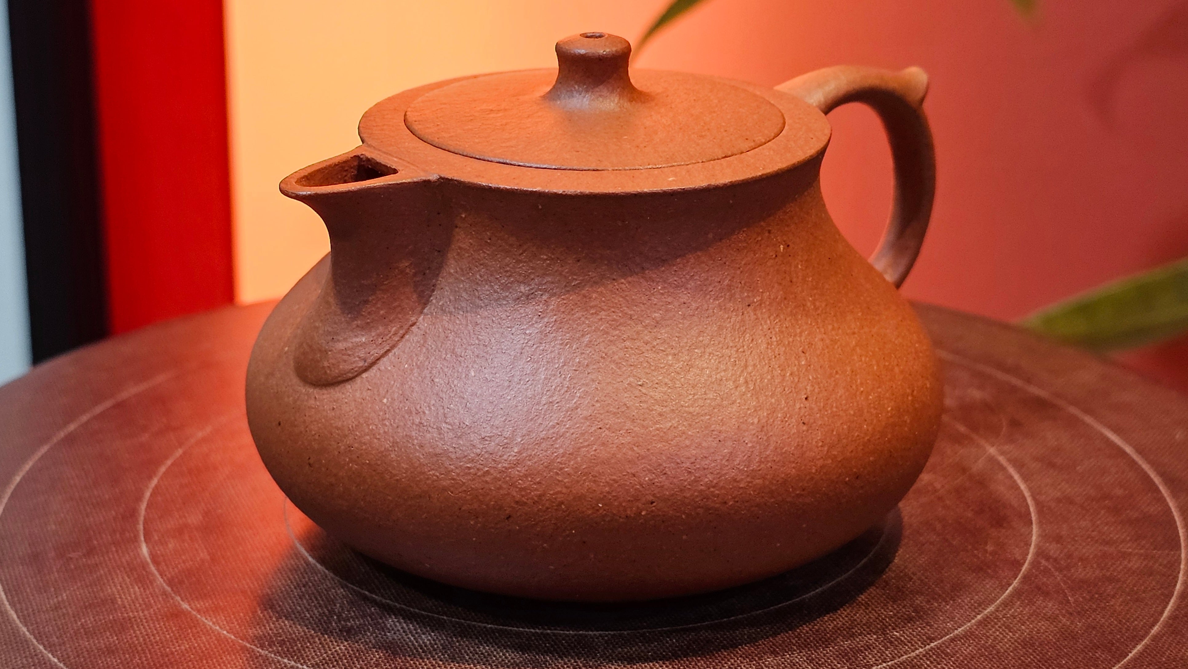 Le Rong 乐荣, 126.6ml, rare Zhu Sha 朱砂 (highest granularity form of ZhuNi), by Craftsman Gu Xiao Ming 顾小明 ~ Congratulations to Mr J.S.! 1223hrs 26th Sept 2025, Chicago! IL!